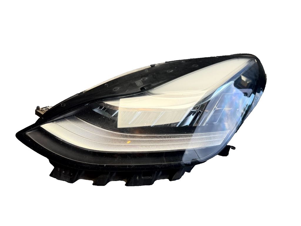 ♦️2017-2023 TESLA MODEL 3 FRONT LEFT SIDE HEADLIGHT ASSEMBLY OEM, 1077371-00-K