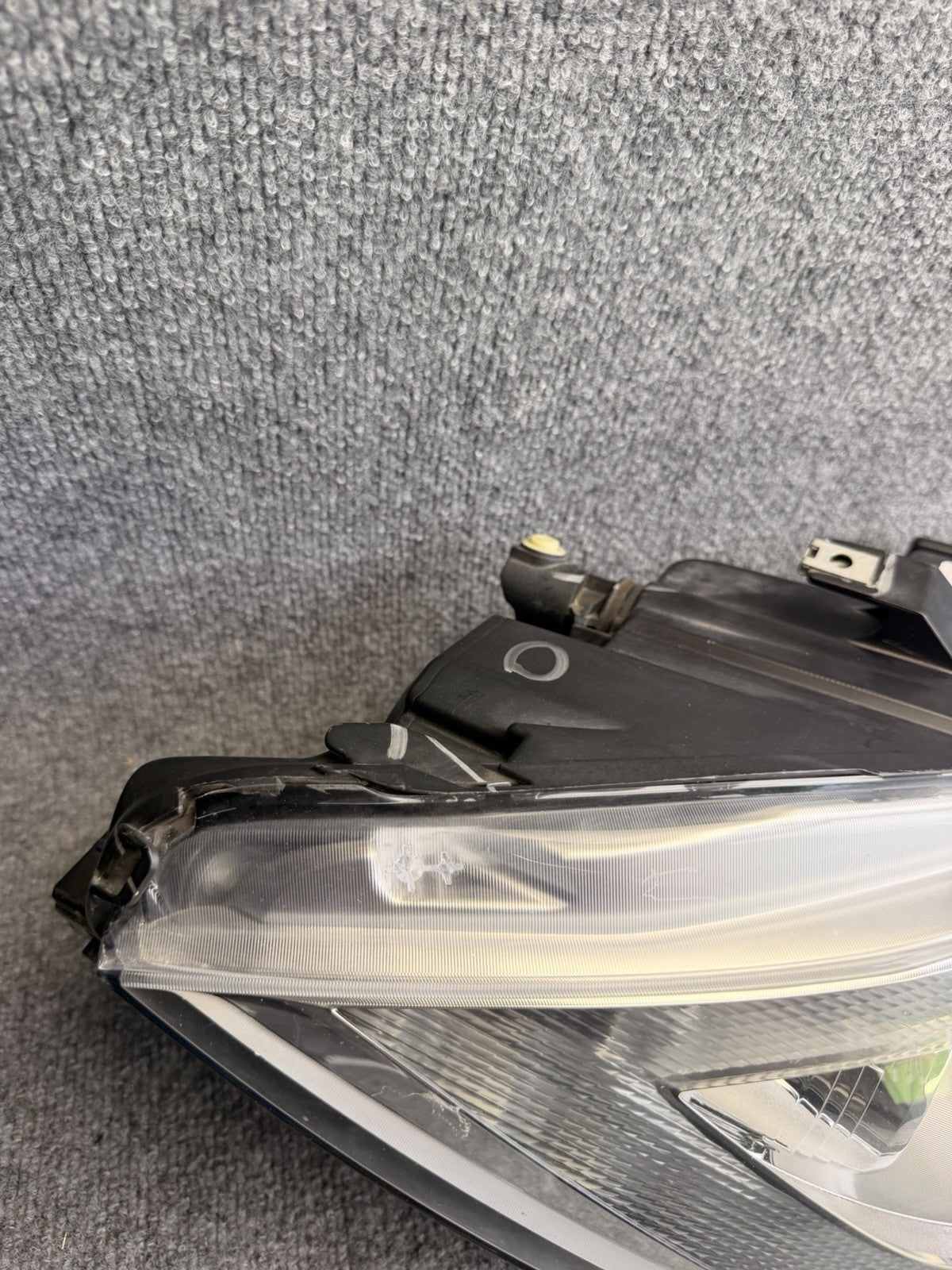 OEM 2012-2016 Tesla Model S HID Complete Right Passenger Headlight 6005907-00-D
