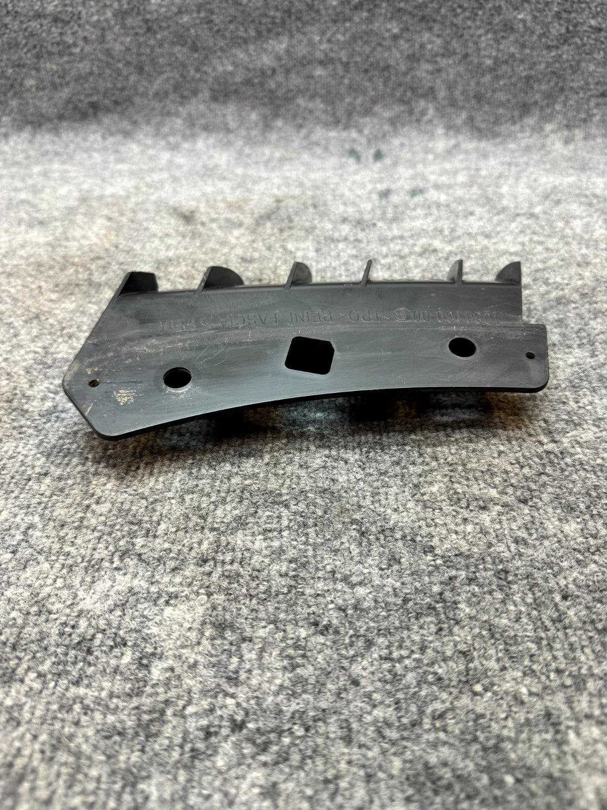17 - 23 TESLA MODEL 3 FRONT LEFT UPPER BUMPER SUPPORT BRACKET OEM, 1084169-00-B