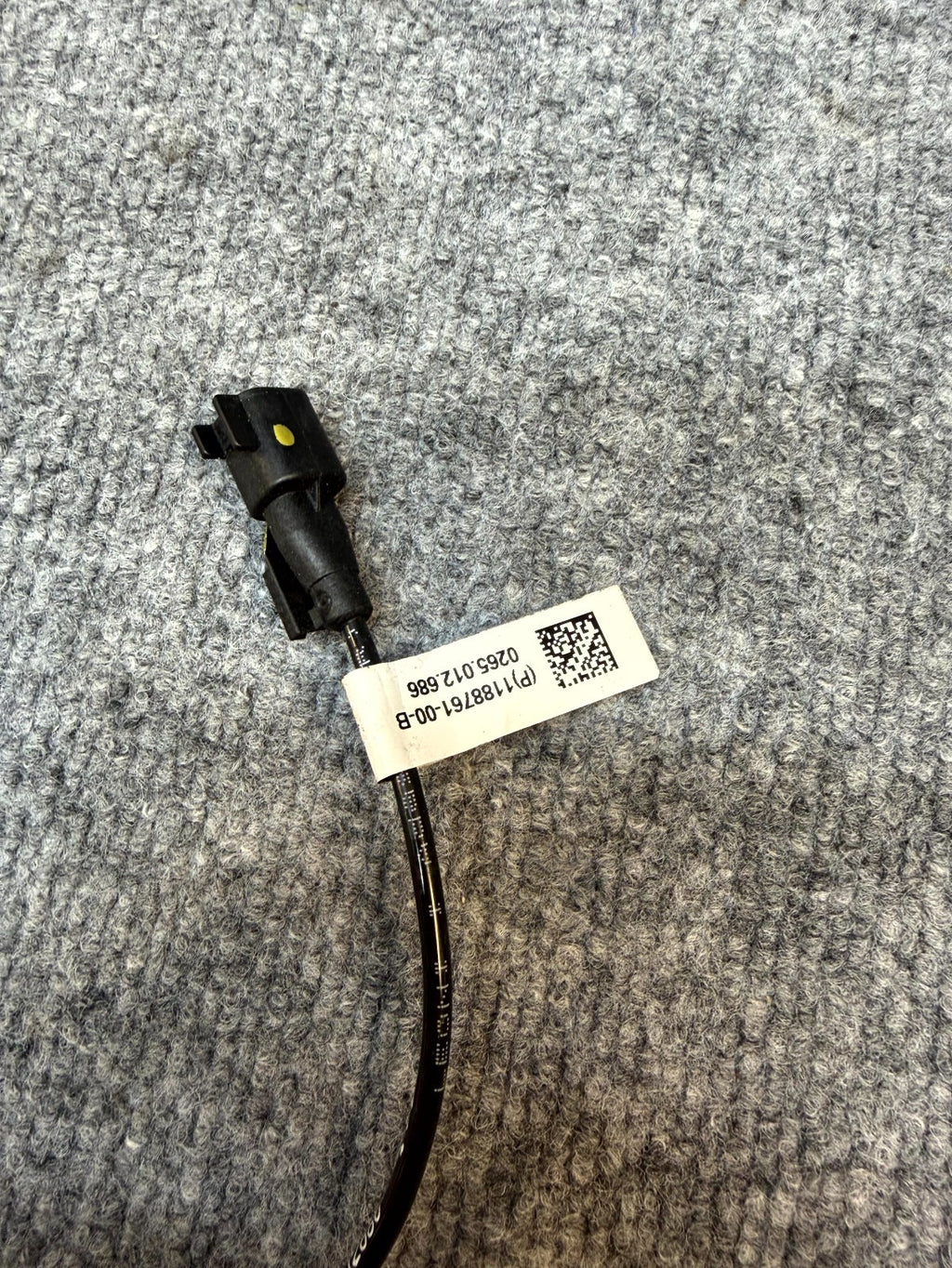 20 - 24 TESLA MODEL Y FRONT/REAR RIGHT/LEFT WHEEL SPEED SENSOR OEM, 1188761-00-B