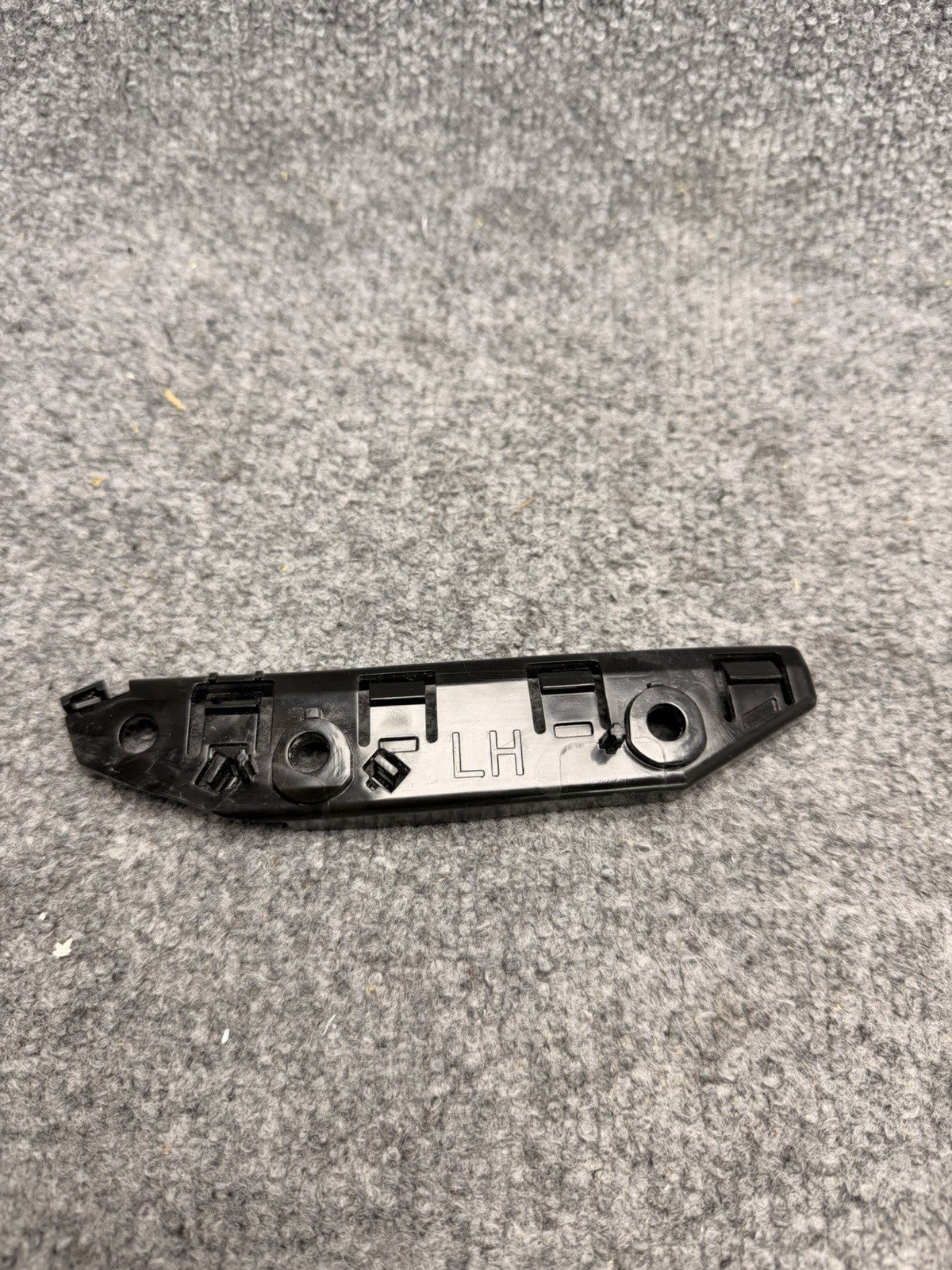 2017-2020 Tesla Model 3 Front Left Driver Fender Bumper Mounting Bracket OEM