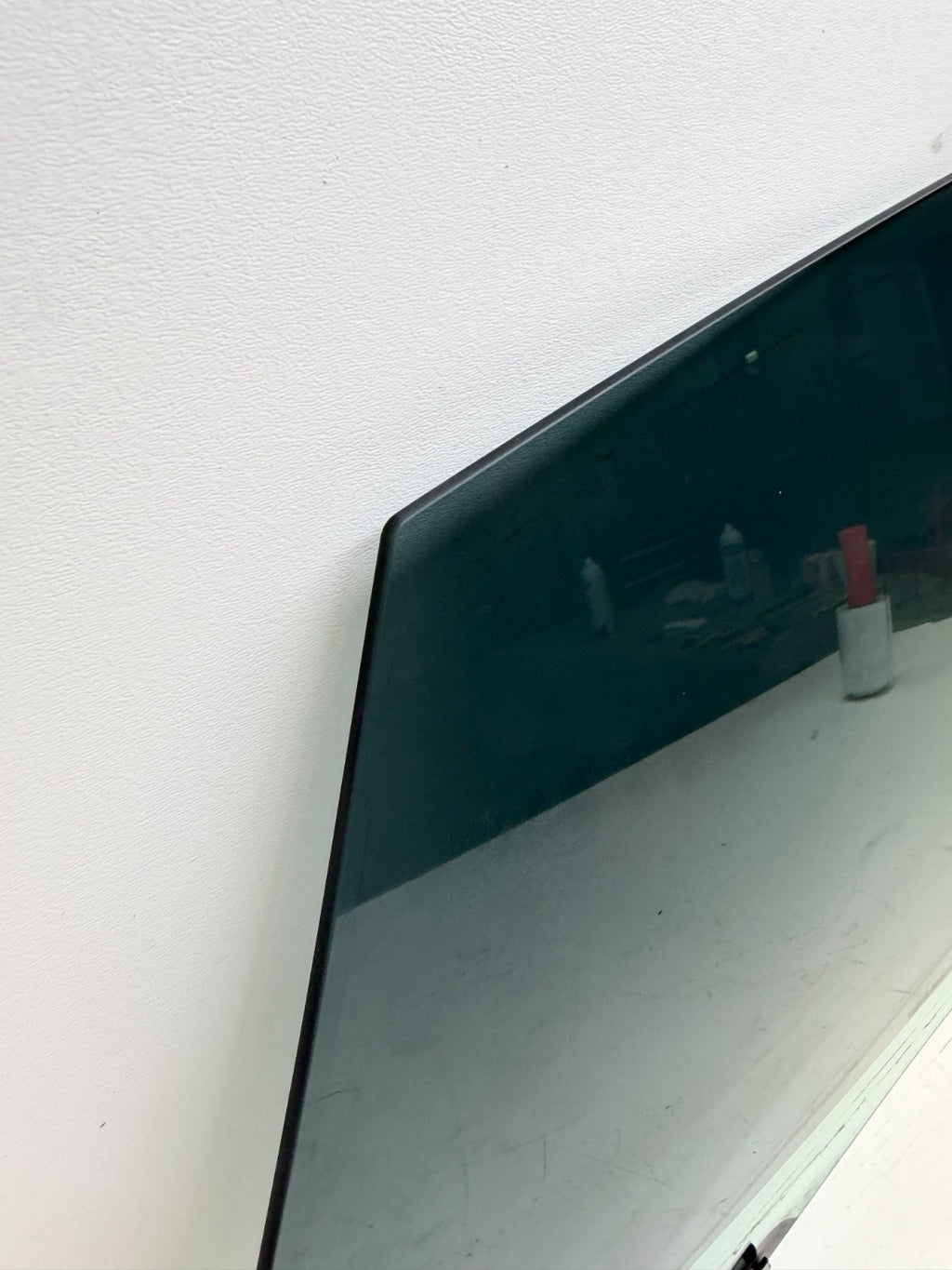2012-2020 Tesla Model S Rear Passenger Side Door Window Glass 43R-001074