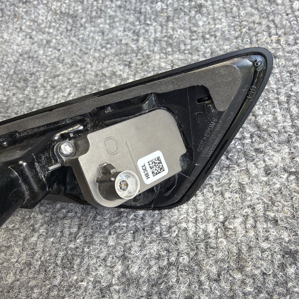 2023 - 2024 TESLA MODEL Y FRONT LEFT FENDER CAMERA TURN SIGNAL LIGHT LAMP OEM
