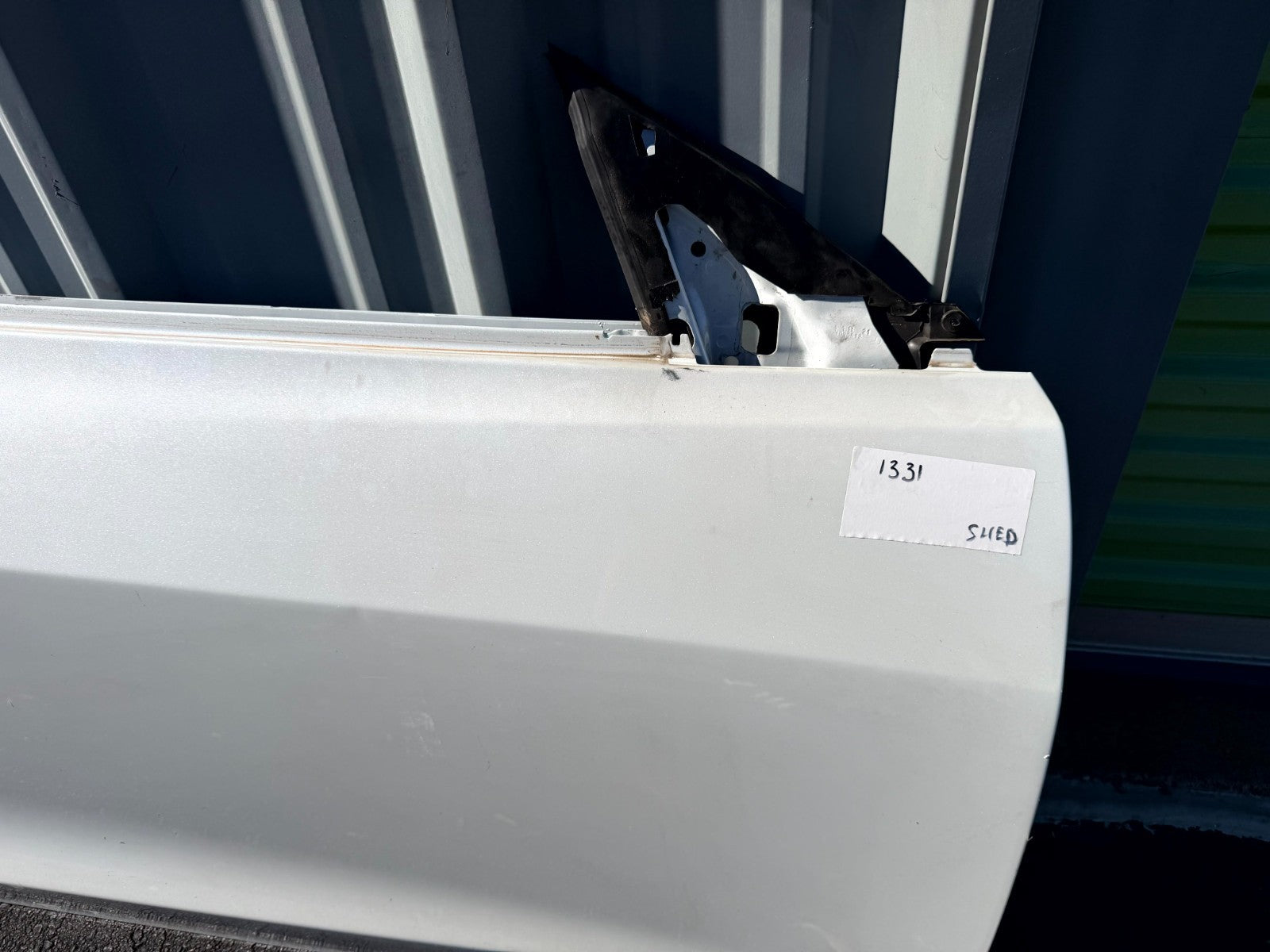 ♦️2017 - 2023 TESLA MODEL 3 FRONT RIGHT SIDE DOOR SHELL PANEL OEM, 1081420-E0-D