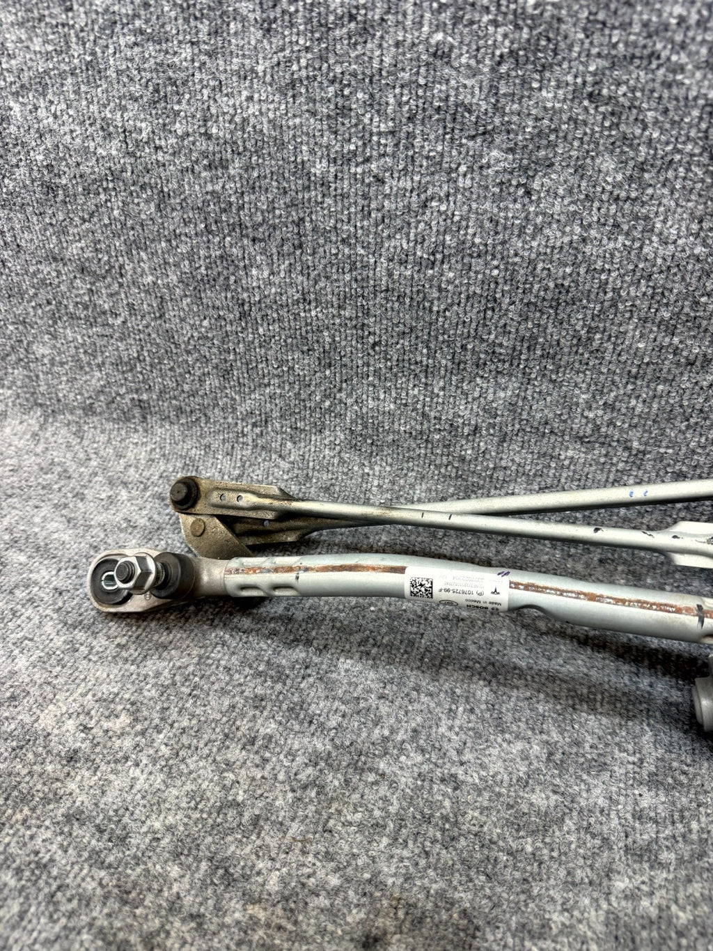 2020 - 2024 TESLA MODEL Y FRONT WINDSHIELD WIPER MOTOR OEM, 1076725-99-F