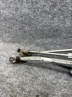 2020 - 2024 TESLA MODEL Y FRONT WINDSHIELD WIPER MOTOR OEM, 1076725-99-F