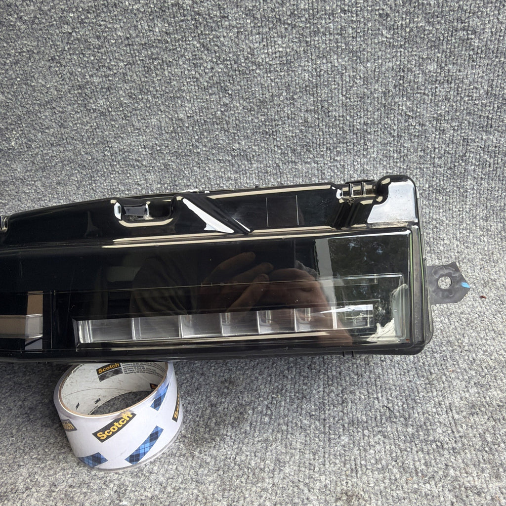Mint! 2024 2025 Tesla Cybertruck LED Headlight Passenger Right RH OEM 9001