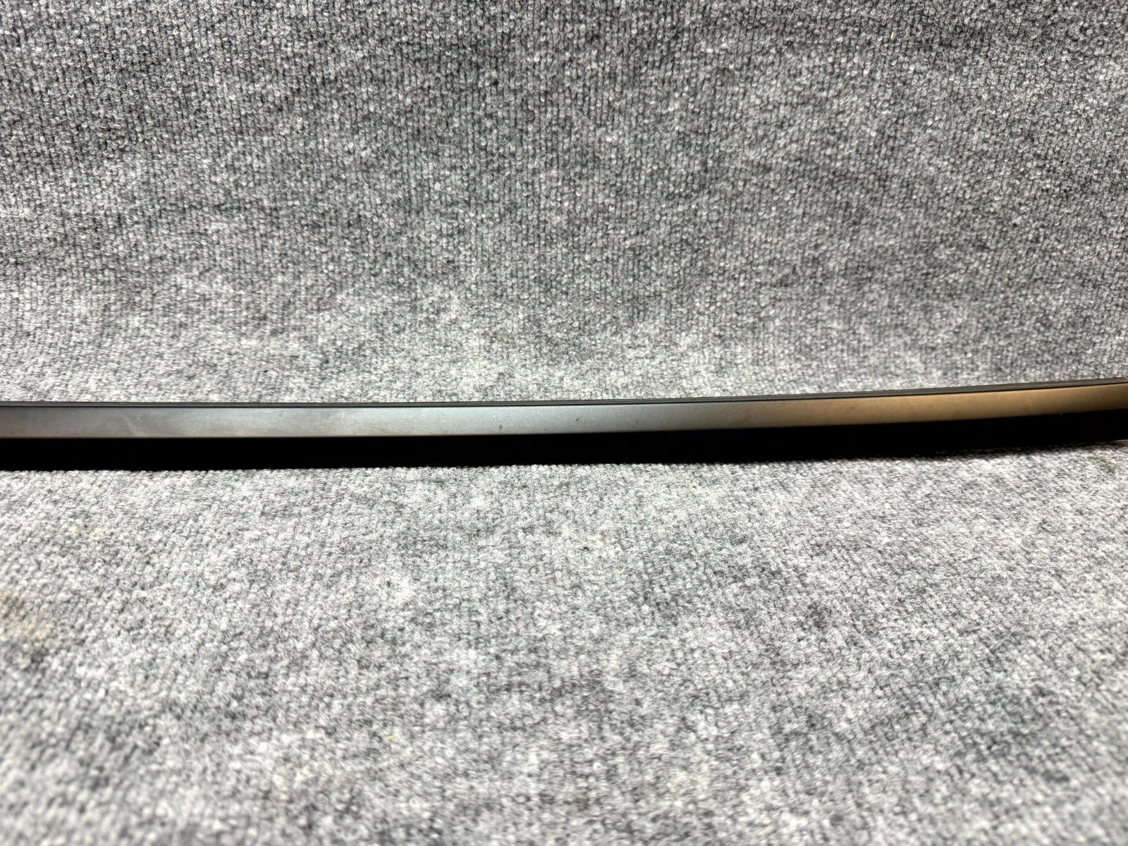 2020-2024 TESLA MODEL Y REAR LEFT SIDE DOOR WINDOW OUTER BELT SEAL OEM,149572200