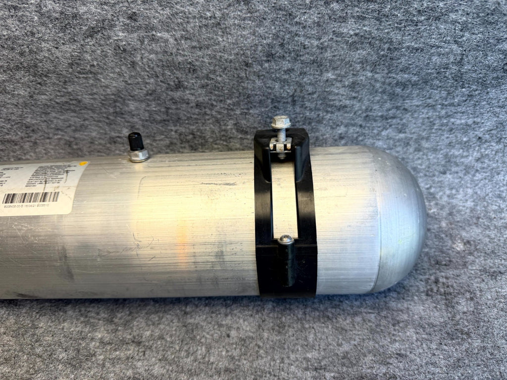 ♦️12-20 TESLA MODEL S AIR RIDE SUSPENSION RESERVOIR TANK VALVE OEM, 6006408-00-B