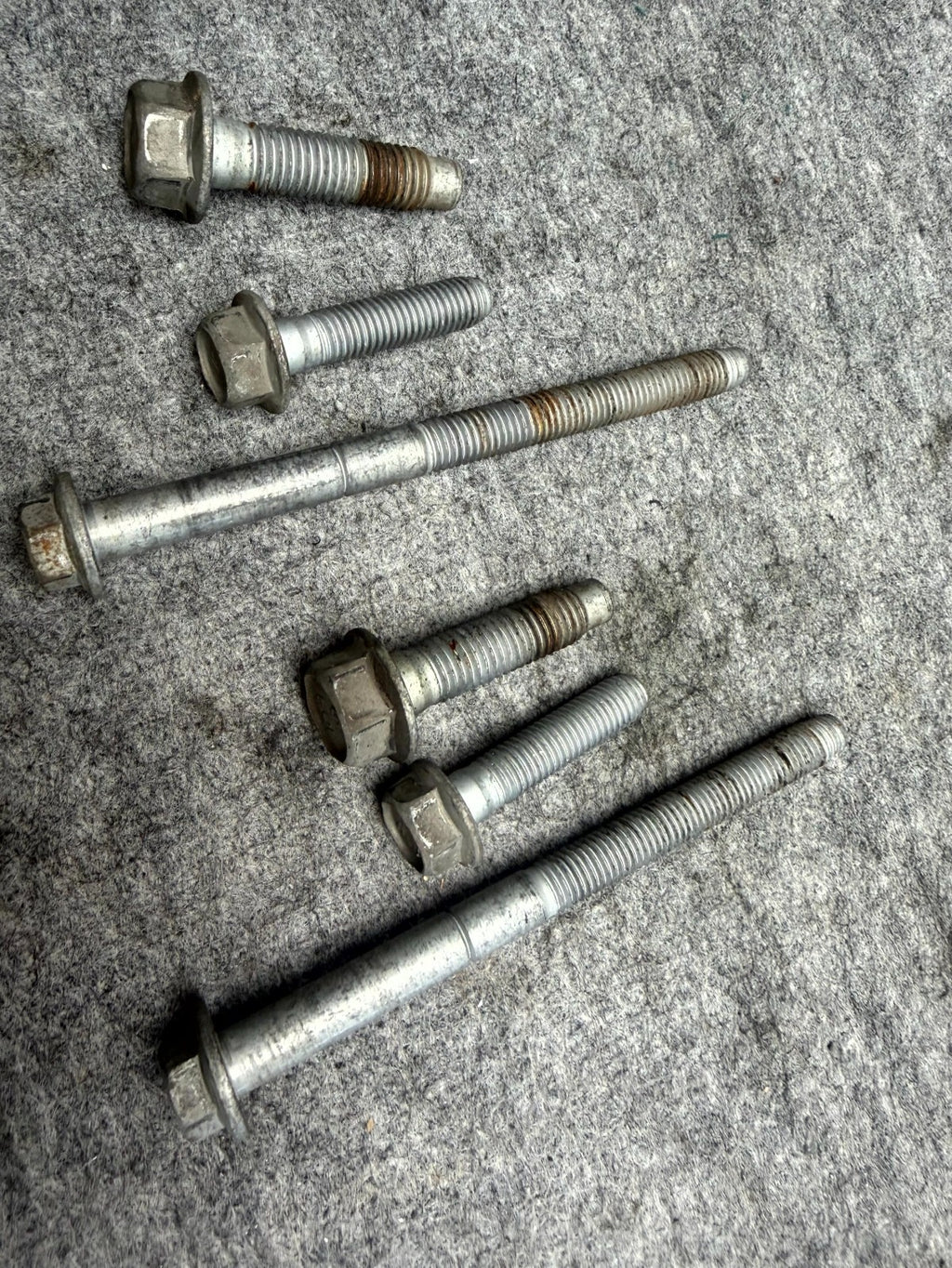 ♦️2012 - 2016 TESLA MODEL S FRONT SUBFRAME OR SUSPENSION BOLT SET OF 6 OEM