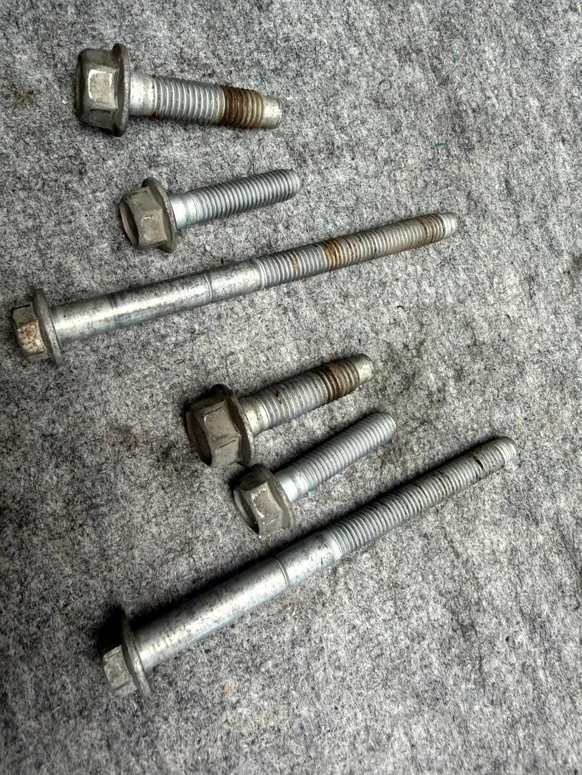 ♦️2012 - 2016 TESLA MODEL S FRONT SUBFRAME OR SUSPENSION BOLT SET OF 6 OEM
