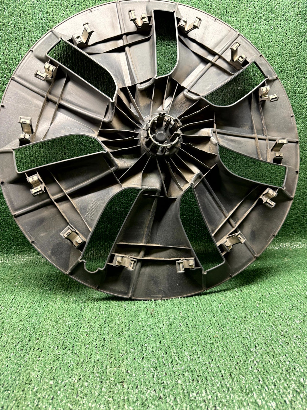 ♦️20-24 TESLA MODEL Y 19" GEMINI WHEEL RIM HUBCAP COVER OEM, 1044235-00-B