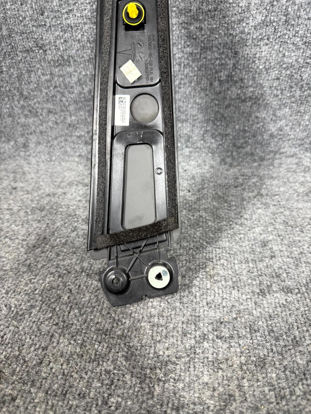 16-20 Tesla Model X Right B Pillar Applique Molding Trim w/ Camera OEM 109231198