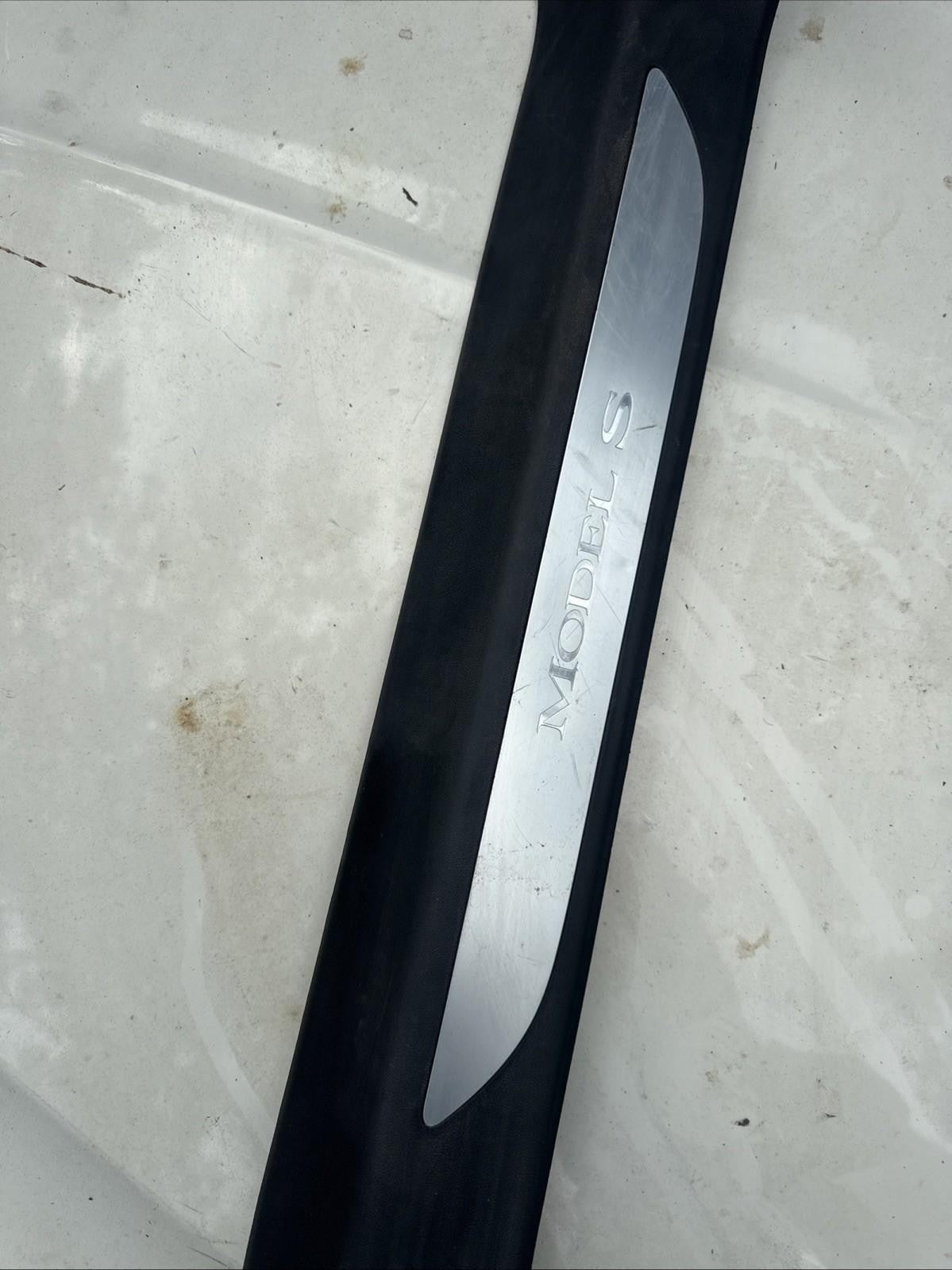 ♦️2012-2015 TESLA MODEL S FRONT RIGHT LOWER PILLAR BOTTOM COVER OEM, 103039400C