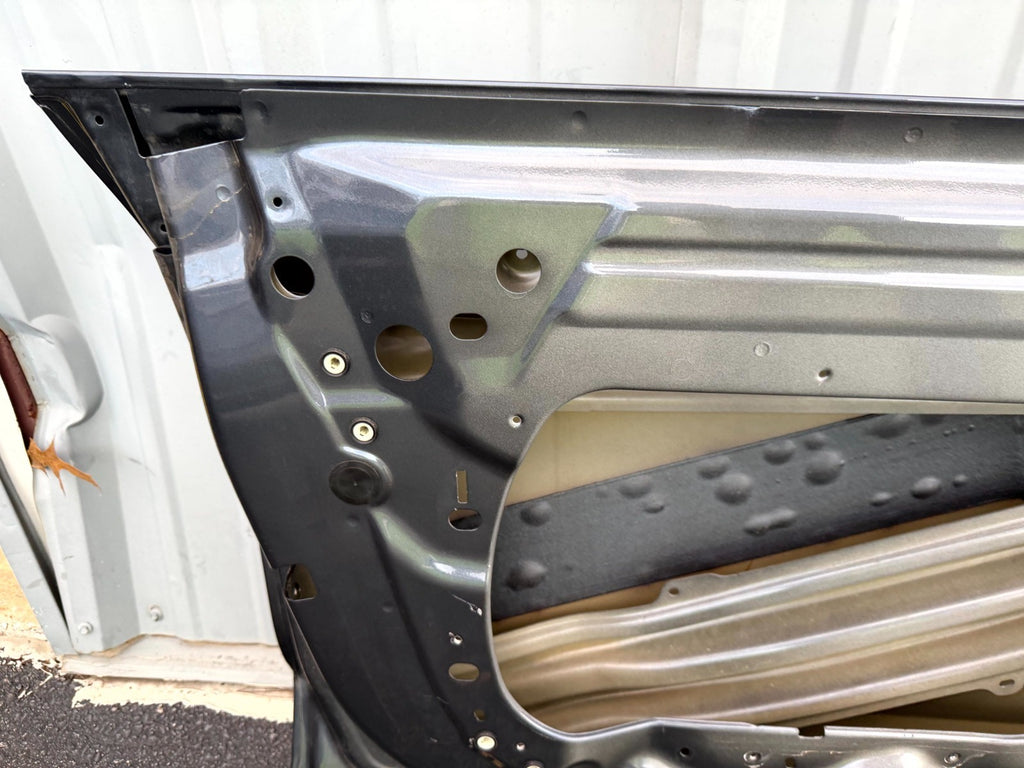 ♦️2017 - 2023 TESLA MODEL 3 FRONT LEFT SIDE DOOR SHELL PANEL OEM, 1081421-E0-C
