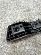 2017-2023 TESLA MODEL 3 LEFT SIDE TAILLIGHT TAIL LIGHT BRACKET OEM, 1083992-00-D