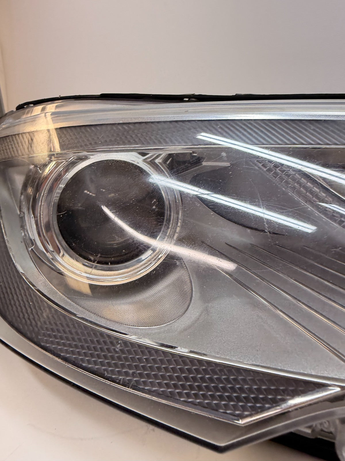 2012-2016 Tesla Model S Front Right Passenger Side Headlight Lamp 6005907-00-D