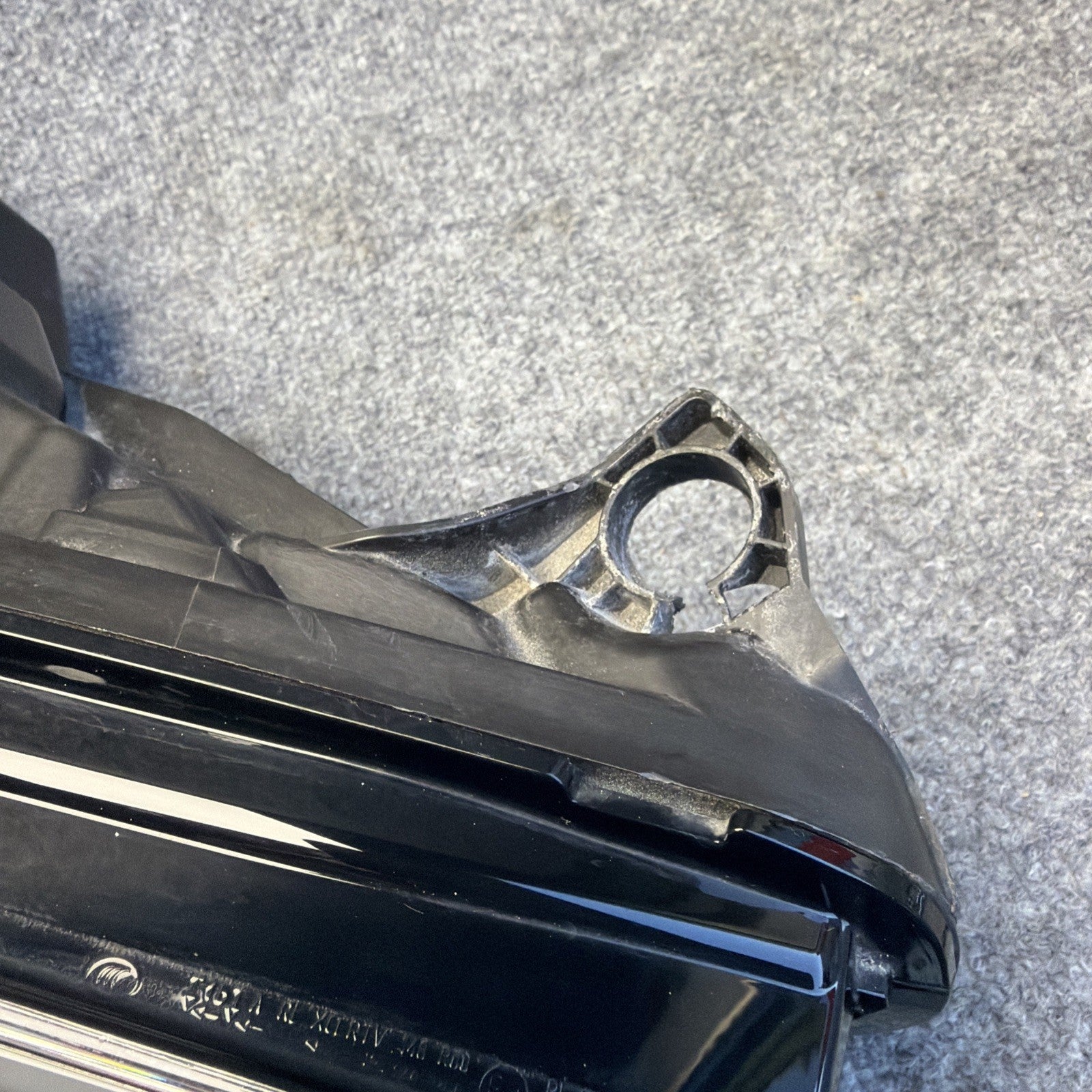 2021-2023 Tesla Model S Plaid Right Passenger Headlight OEM 1563714-95-C