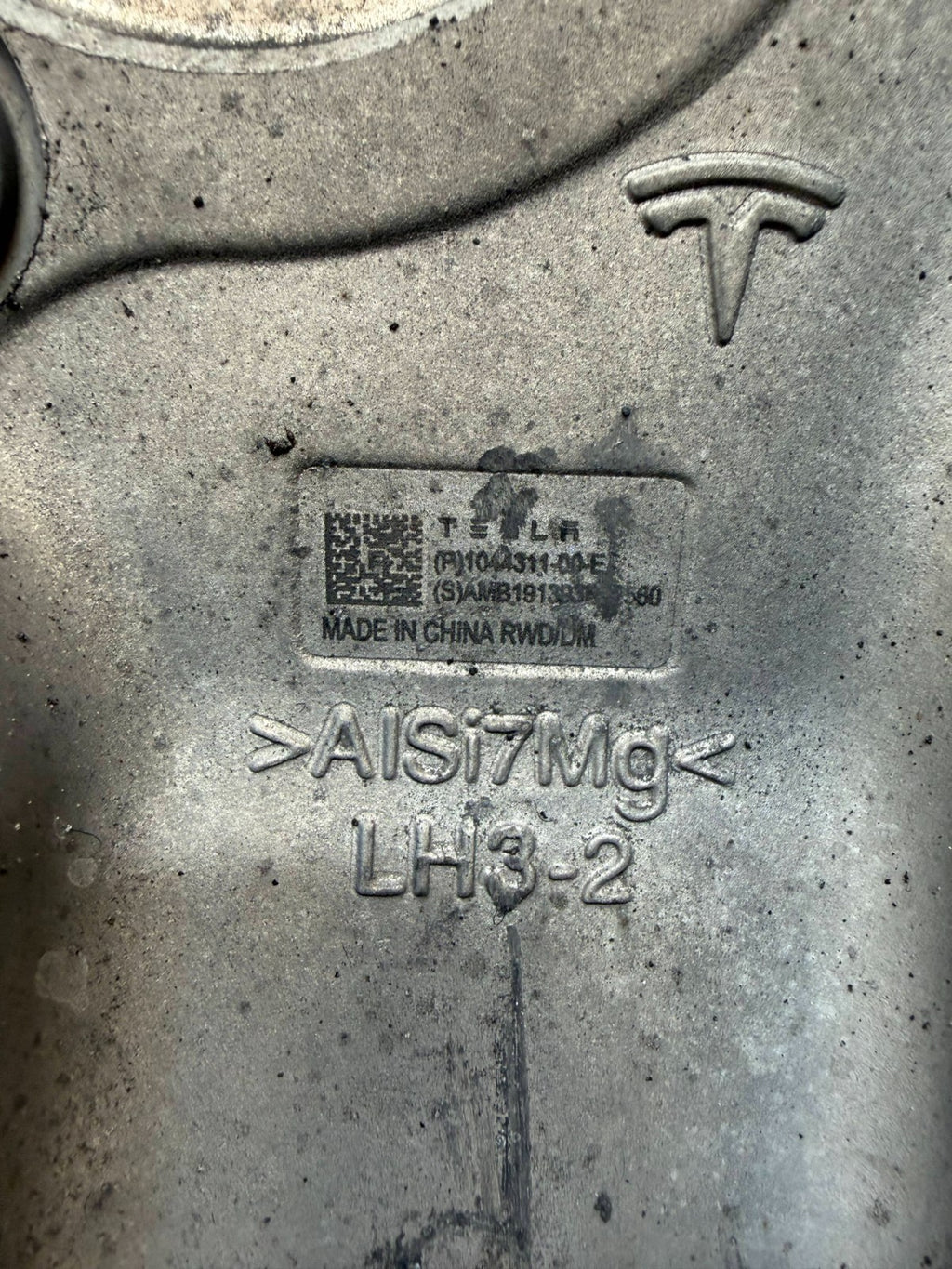 2017-2023 Model 3 Front Left Spindle Knuckle + Wheel Hub & Dust Shield