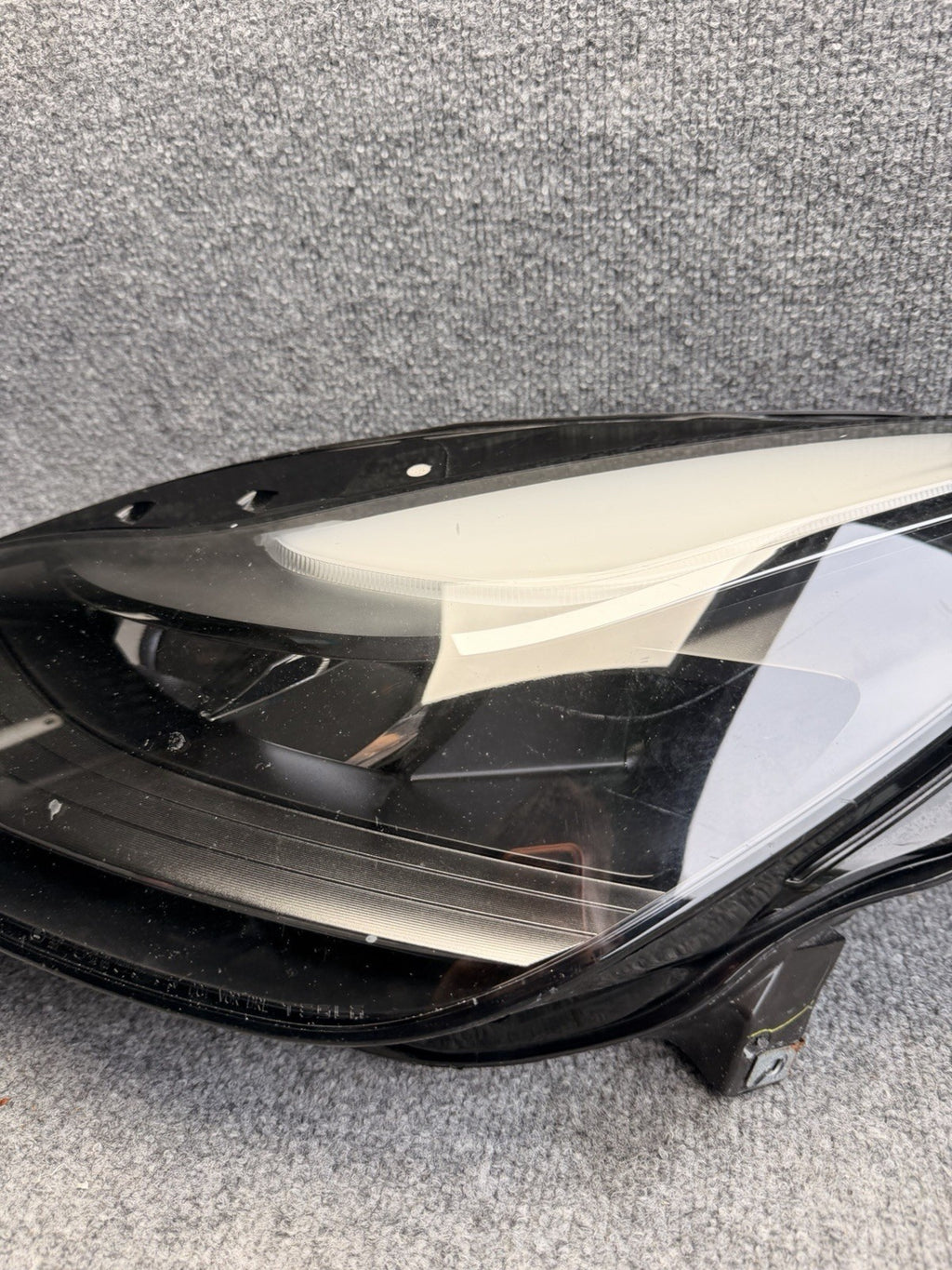 2020 - 2024 TESLA MODEL Y FRONT LEFT HEADLIGHT LED LIGHT LAMP OEM 151495200D