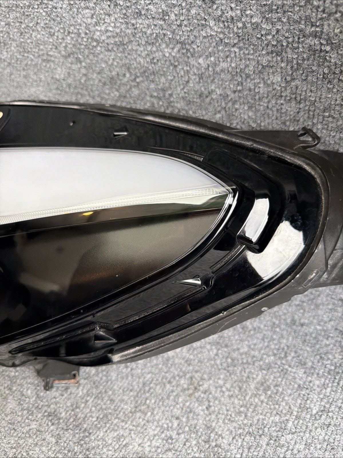 ♦️20-24 TESLA MODEL 3-Y HEADLIGHT LEFT DRIVER LED 1514952-00-C OEM