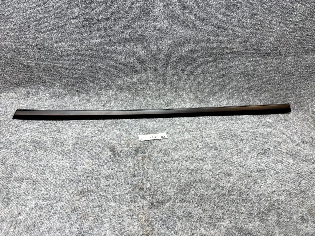 2020-2024 TESLA MODEL Y REAR LEFT SIDE DOOR WINDOW OUTER BELT SEAL OEM,149572200