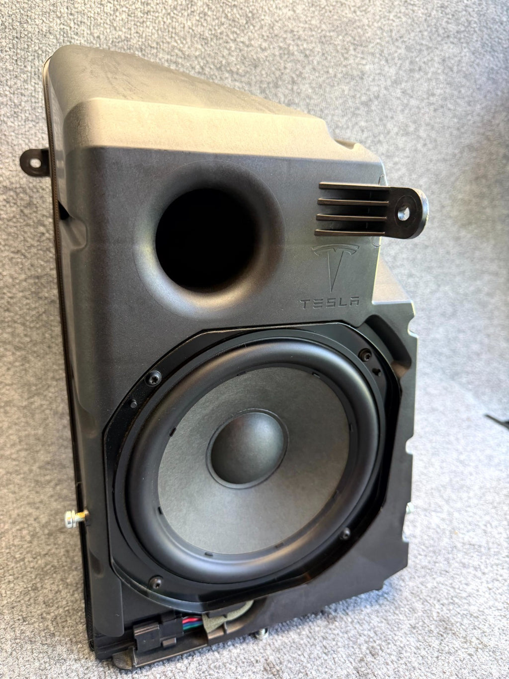 2017-2023 TESLA MODEL 3 AUDIO SYSTEM SPEAKER SUBWOOFER BASS BOX OEM, 107974600B
