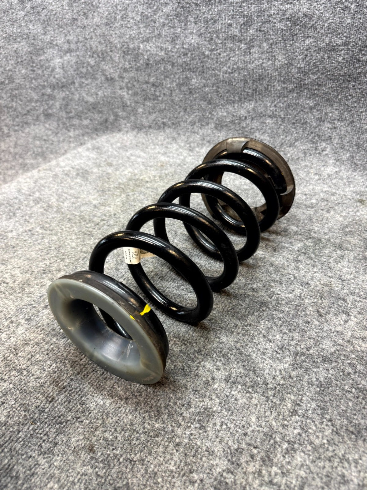 2020 - 2024 TESLA MODEL Y REAR LEFT OR RIGHT SIDE COIL SPRING OEM, 2288474-00-A