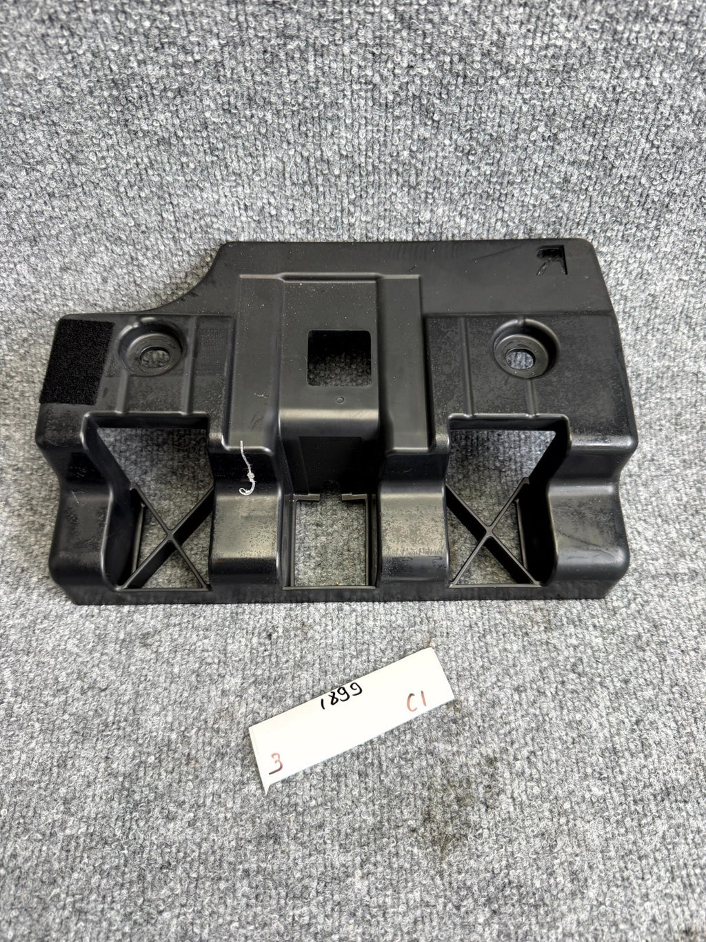 2017-2023 TESLA MODEL 3 REAR RIGHT TRUNK FLOOR SUPPORT BRACKET OEM, 1089617-00-D