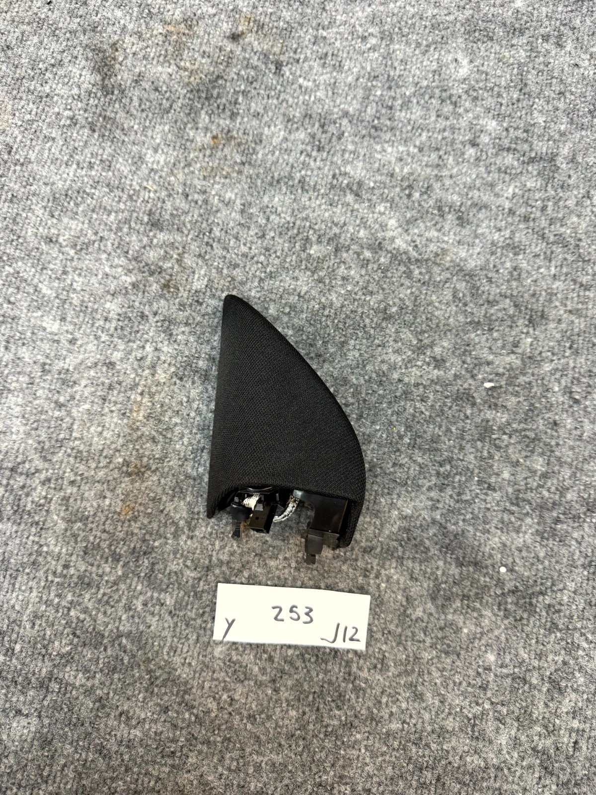 2020 - 2024 TESLA MODEL Y FRONT LEFT DOOR CORNER TWEETER SPEAKER OEM, 1079741-00