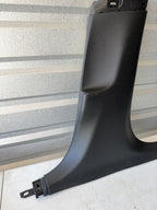 ♦️17–23 TESLA MODEL 3 RIGHT SIDE B-PILLAR LOWER TRIM COVER PANEL OEM,1086299-00J