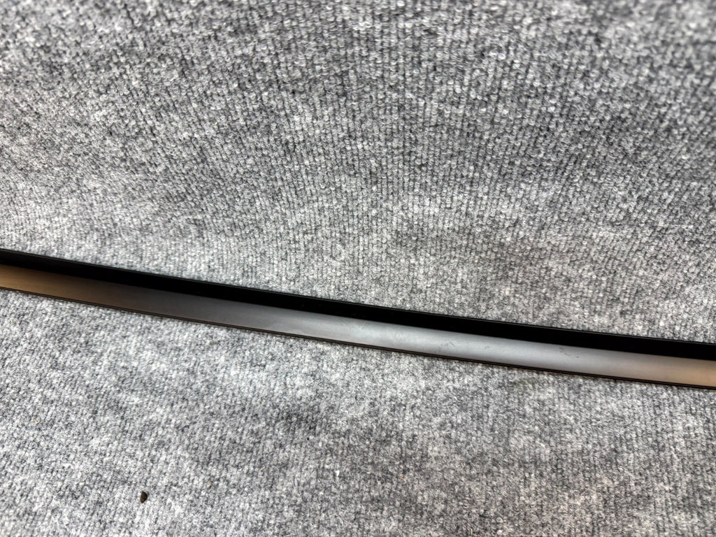 2020-2024 TESLA MODEL Y DOOR WINDOW OUTER BELT MOLDING SEAL OEM, 1495712-00-C
