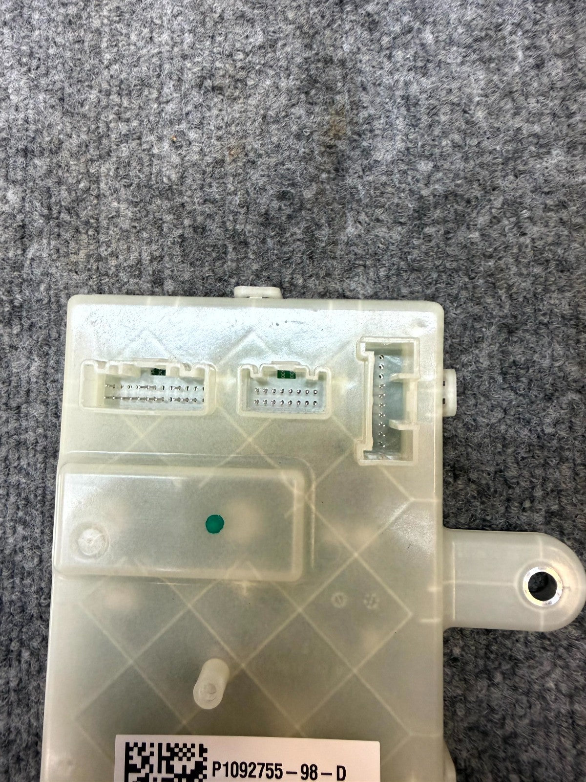 2017–2023 TESLA MODEL Y/3 CHARGING PORT CONTROL MODULE UNIT OEM, P1092755-98-D