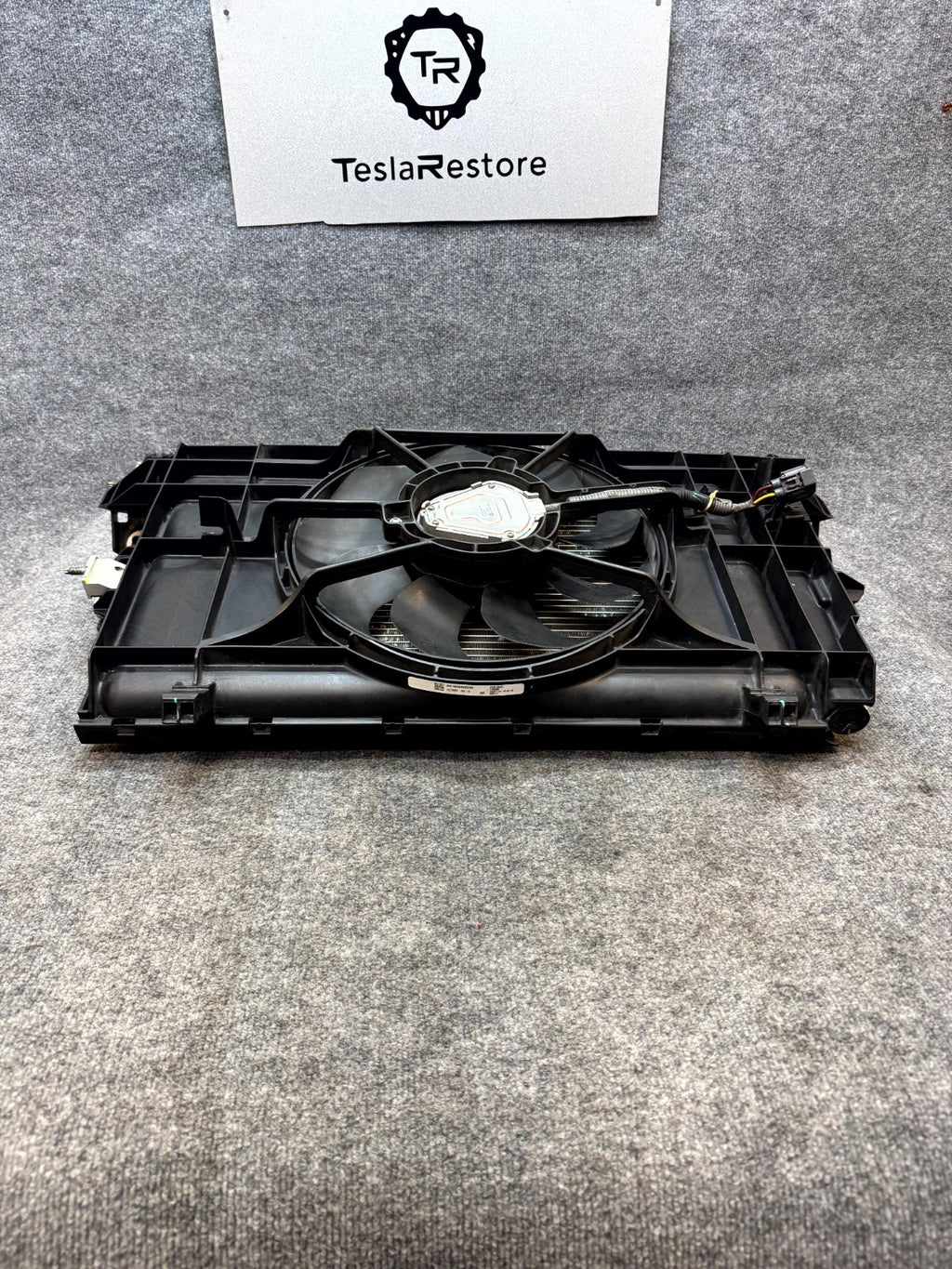 2017 – 2023 TESLA MODEL 3 COOLING RADIATOR W/ GRILLE SHUTTER OEM, 1103545-00-A