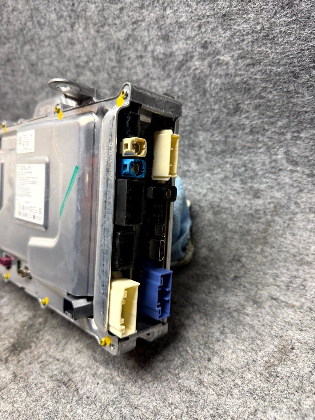 ♦️2017-2023 TESLA MODEL 3 MEDIA COMPUTER CONTROL MODULE AUTOPILOT OEM, 168127100