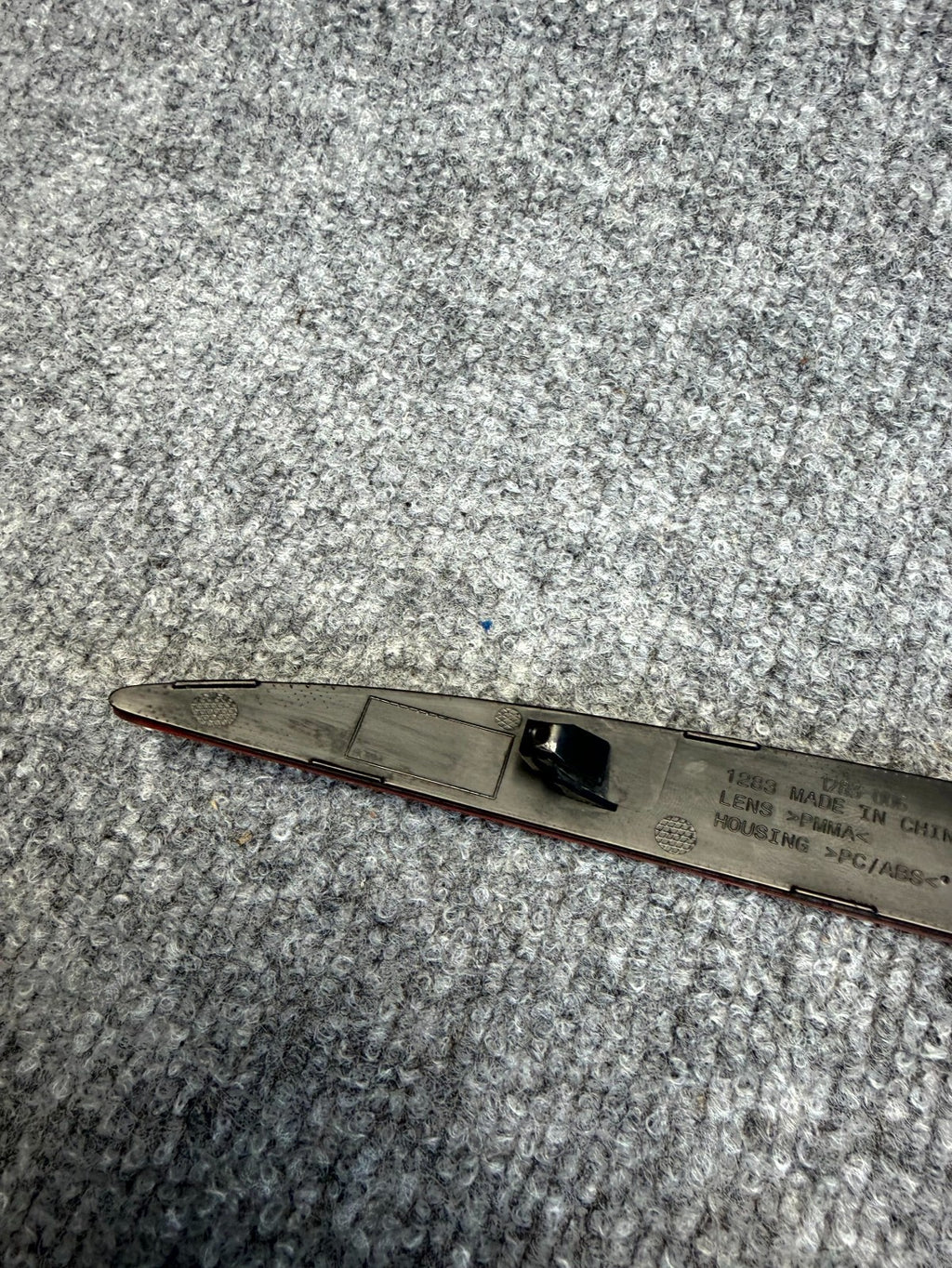 2017-2023 TESLA MODEL 3 REAR RIGHT SIDE BUMPER REFLECTOR LIGHT OEM, 1077407-00-F