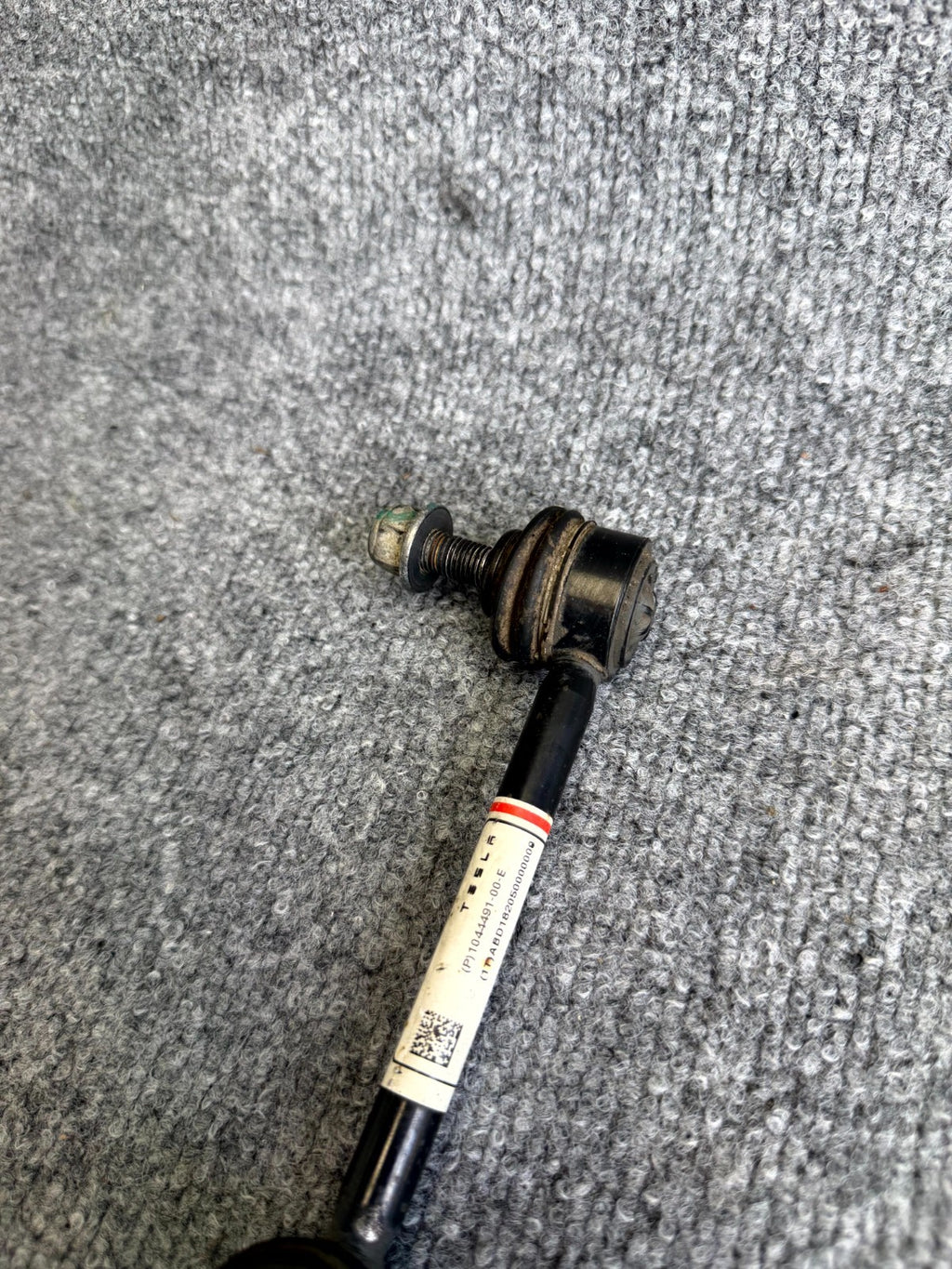 2017 – 2023 TESLA MODEL 3 Y REAR LEFT STABILIZER BAR LINK OEM, 1044491-00-E