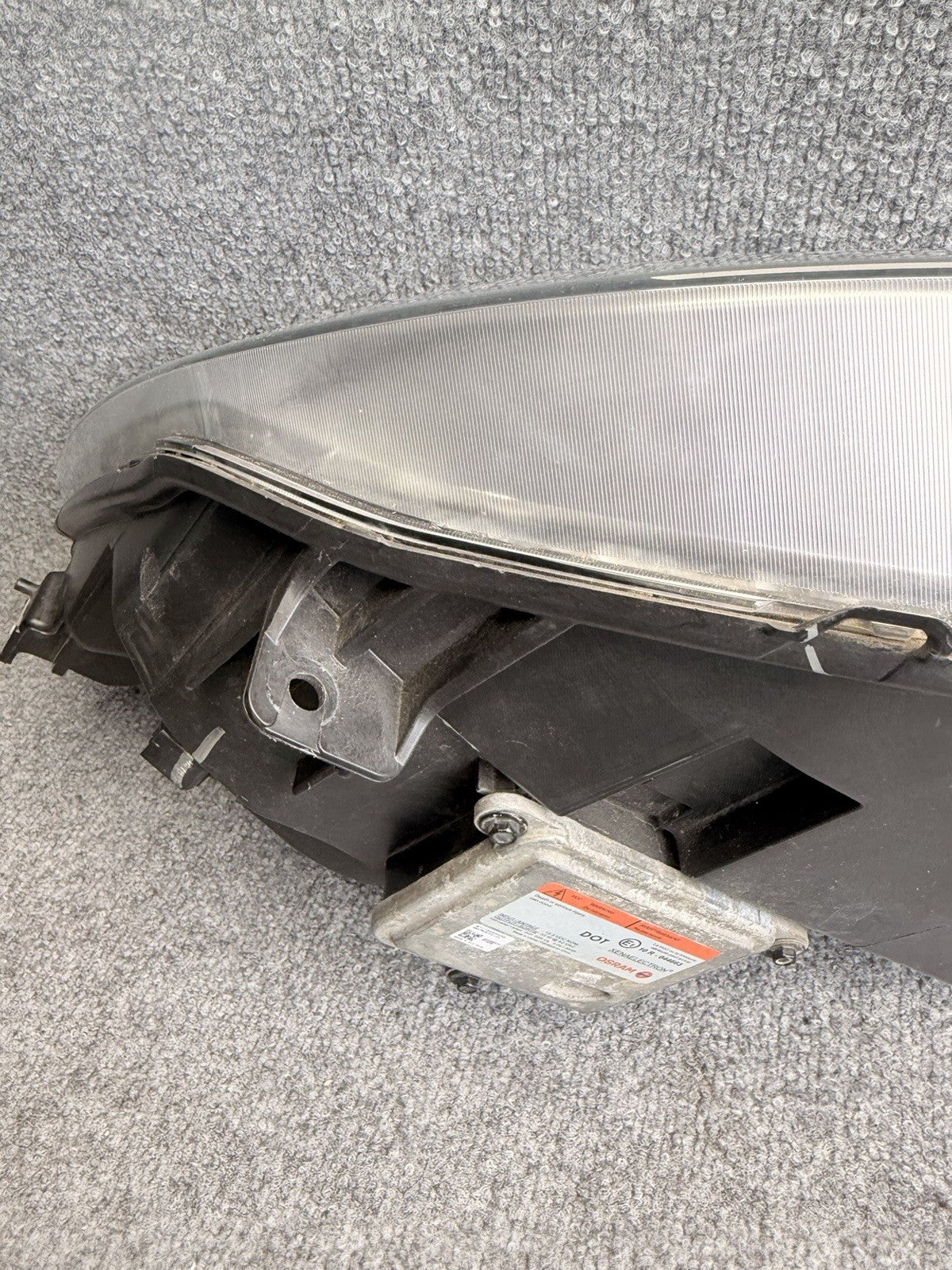 OEM 2012-2016 Tesla Model S HID Complete Right Passenger Headlight 6005907-00-D