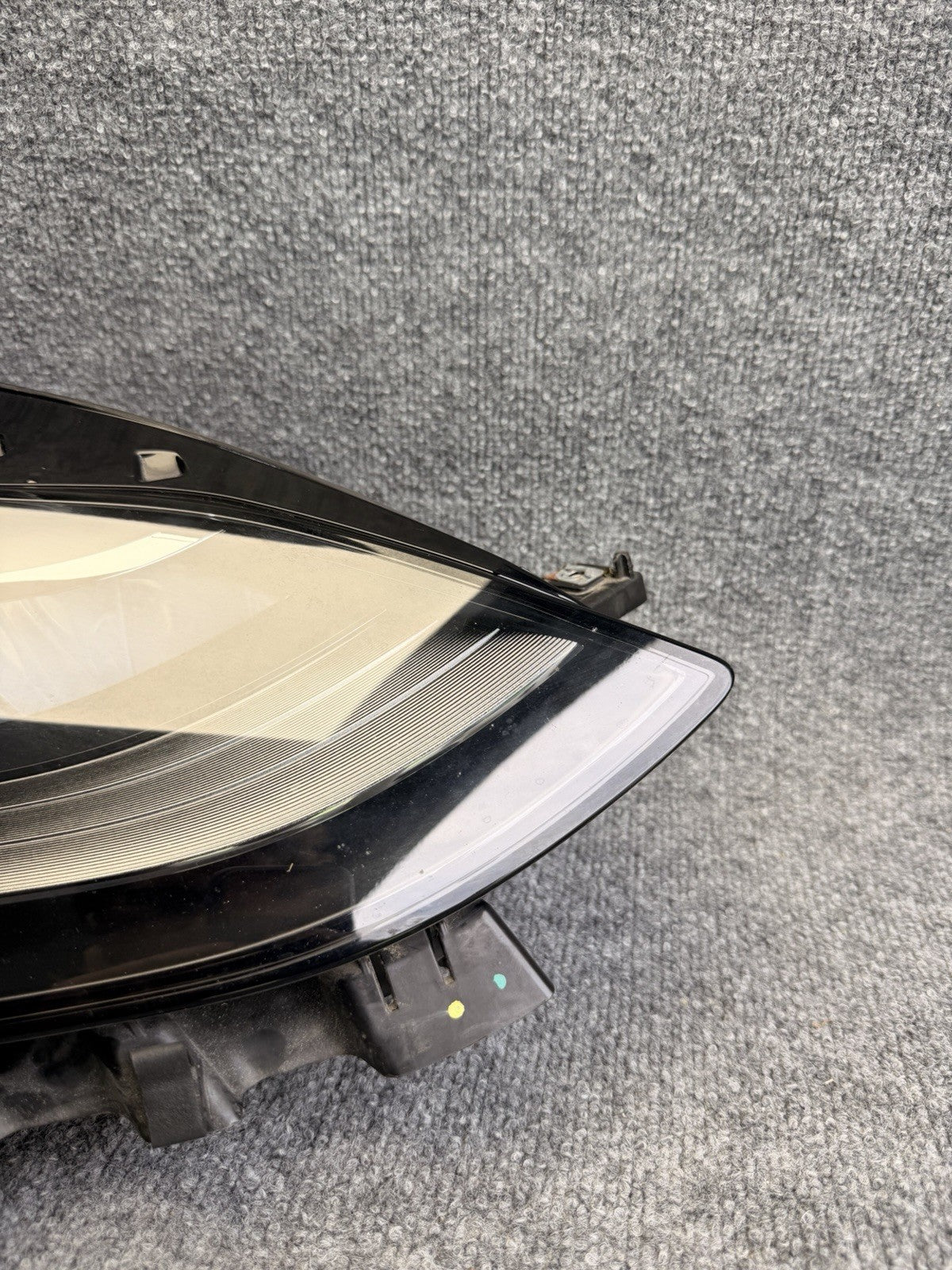 OEM 21-24 Tesla Model 3-Y Right Passenger Matrix LED Headlight 1514953-00-D
