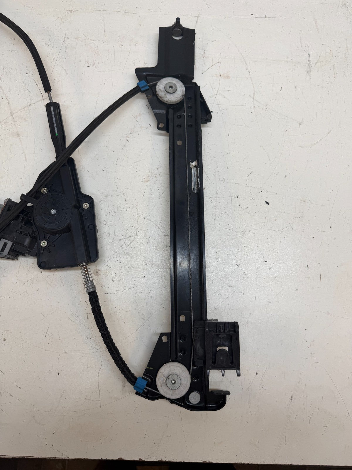 12-20 Tesla Model S Rear Passenger Side Door Window Regulator Motor 6006377-00-G