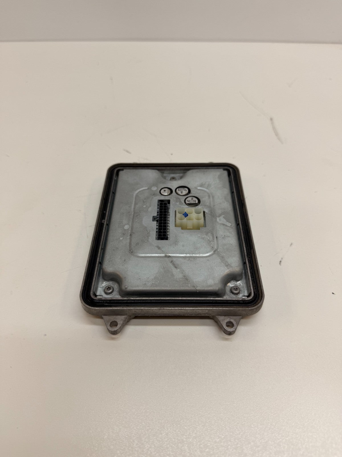 2016-2020 Tesla Model S LED Headlight Control Module Ballast Unit 00201022-04