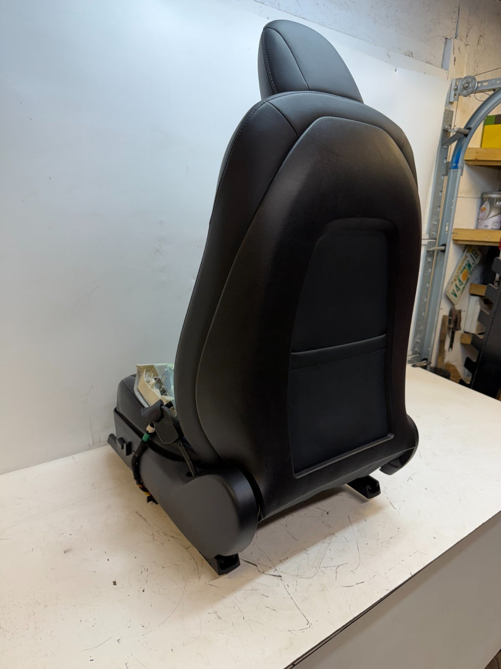 2020-23 Tesla Model 3 Front Left Driver Side 1st Row Seat Black 1456942-00-C