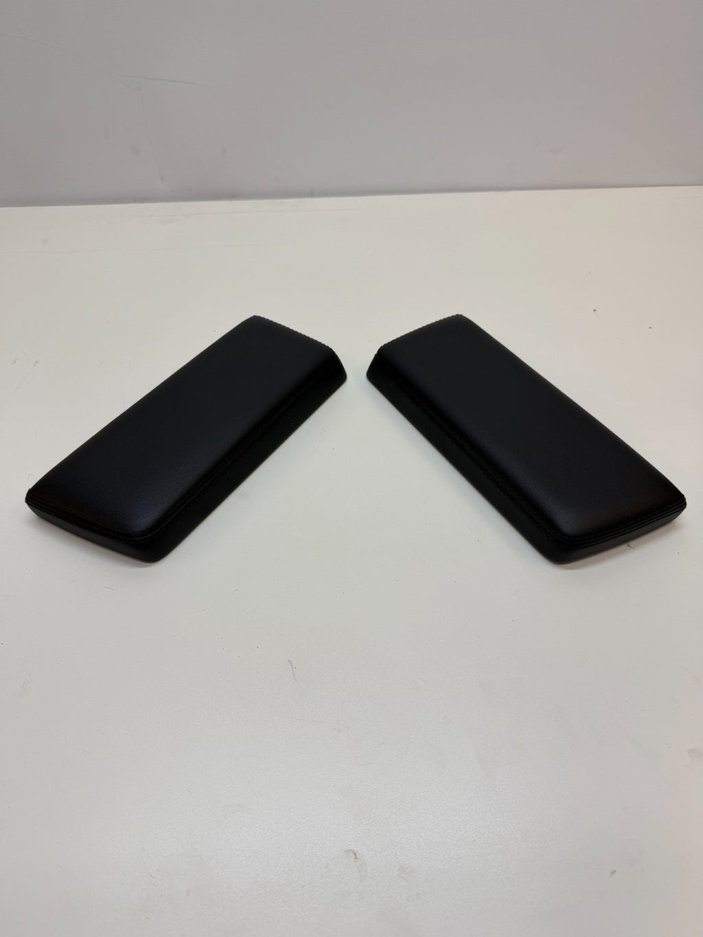 2012-20 Tesla Model S Front Left Right Center Consol Armrest Pad Black 105730227