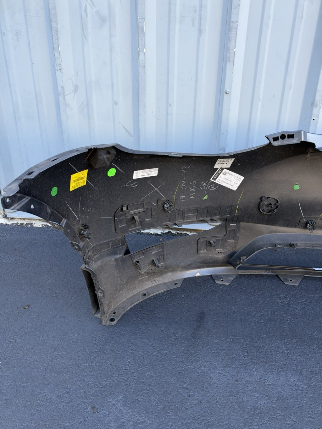2020 2021 2022 2023 Tesla Model Y Front Bumper Cover OEM 1606844-17-A