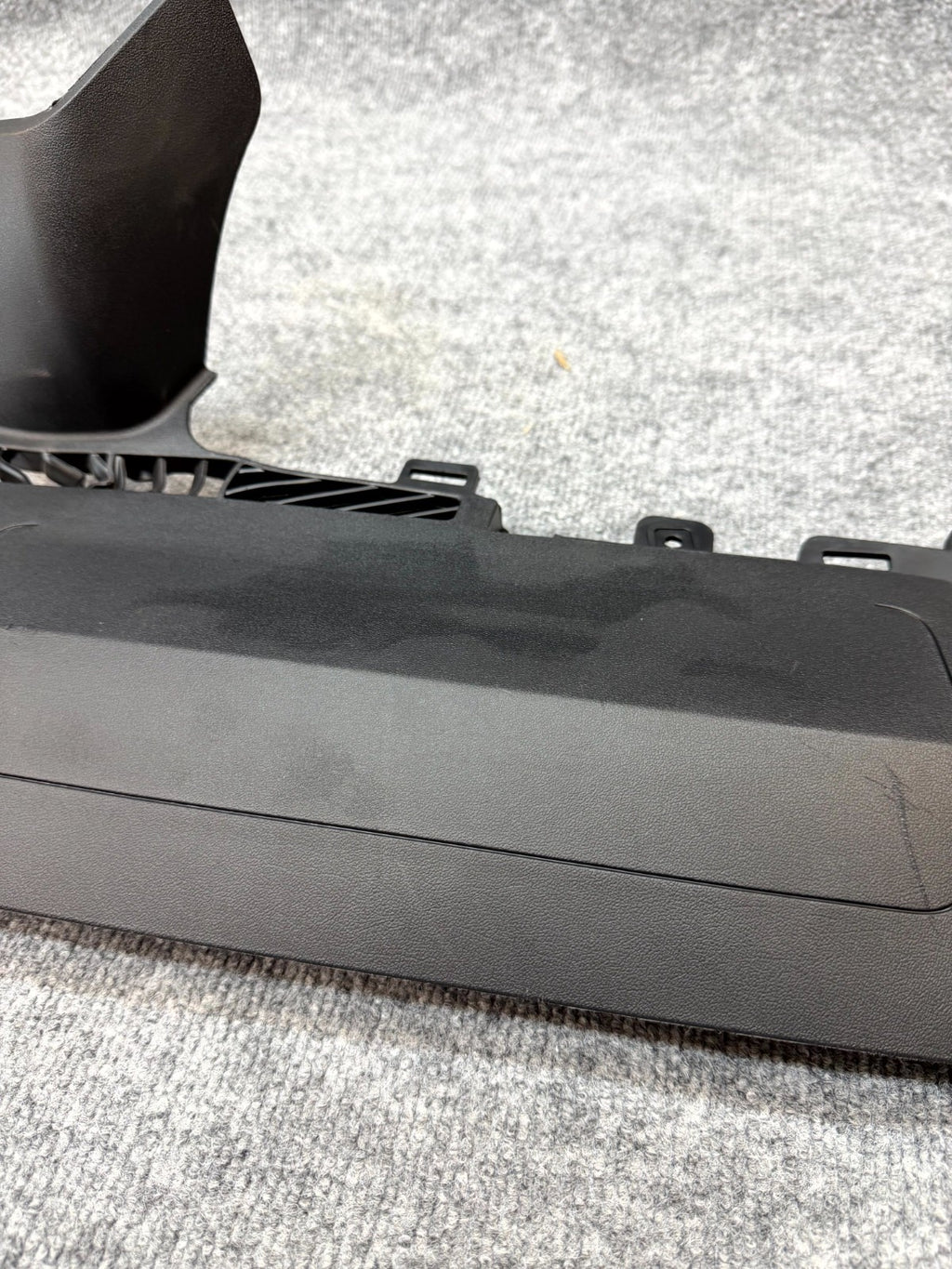 2020-2025 TESLA MODEL Y LEFT SIDE DASHBOARD TRIM COVER PANEL OEM, 1077825-00-E