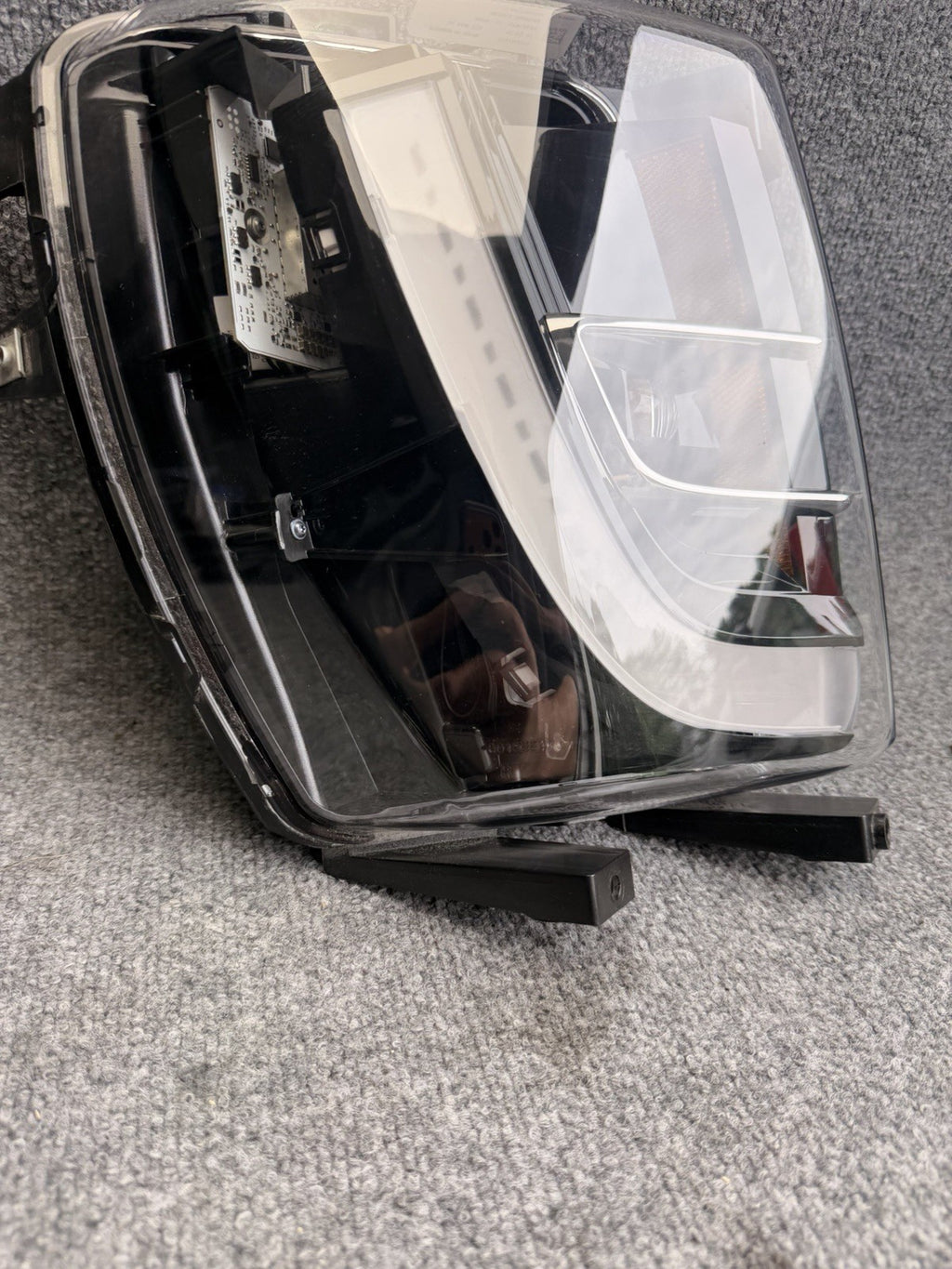 TESLA MODEL X FOG LIGHT RIGHT PASSENGER 2016 2017 18 2019 2020 OEM 1034327-00-C
