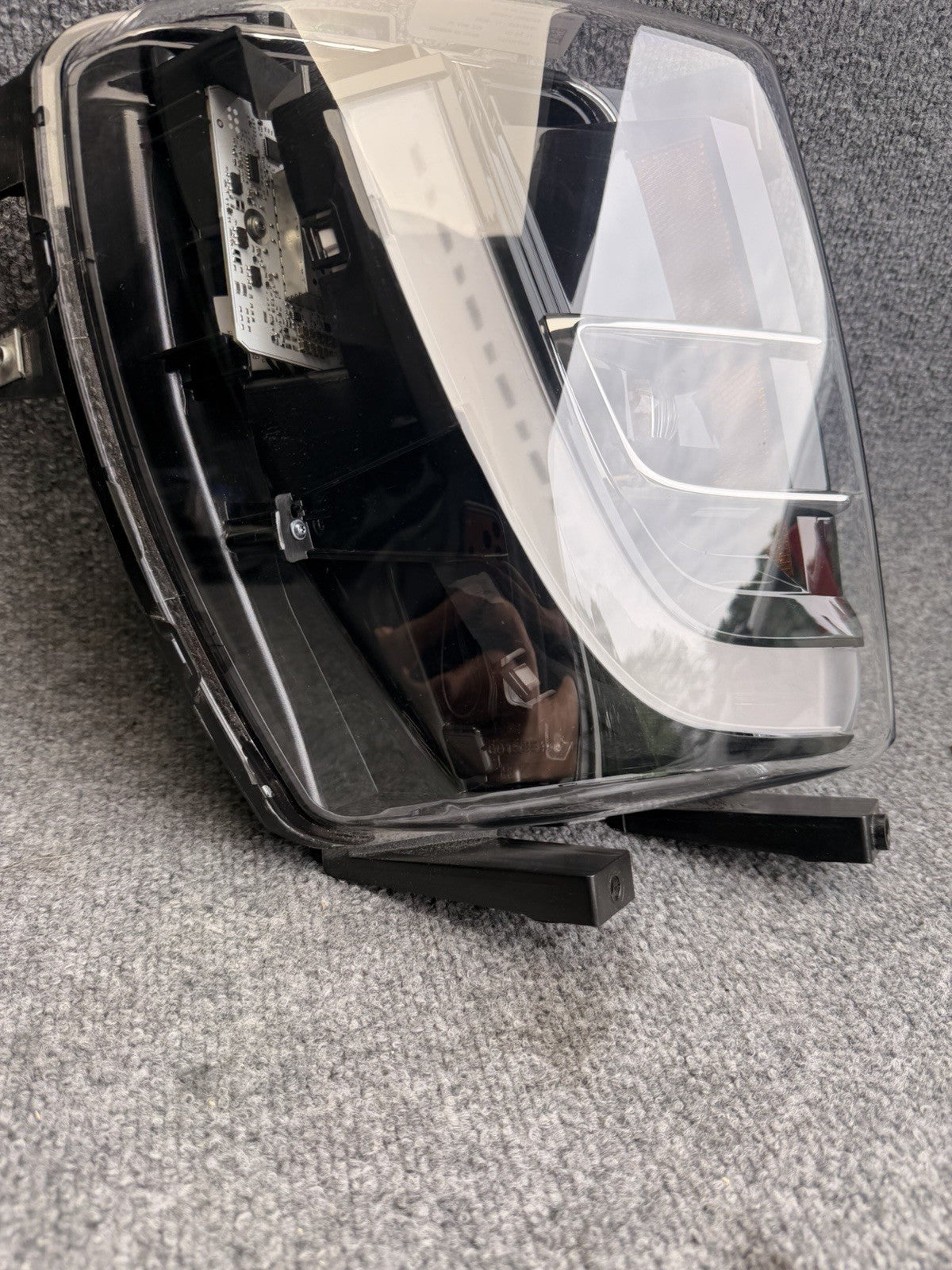 TESLA MODEL X FOG LIGHT RIGHT PASSENGER 2016 2017 18 2019 2020 OEM 1034327-00-C