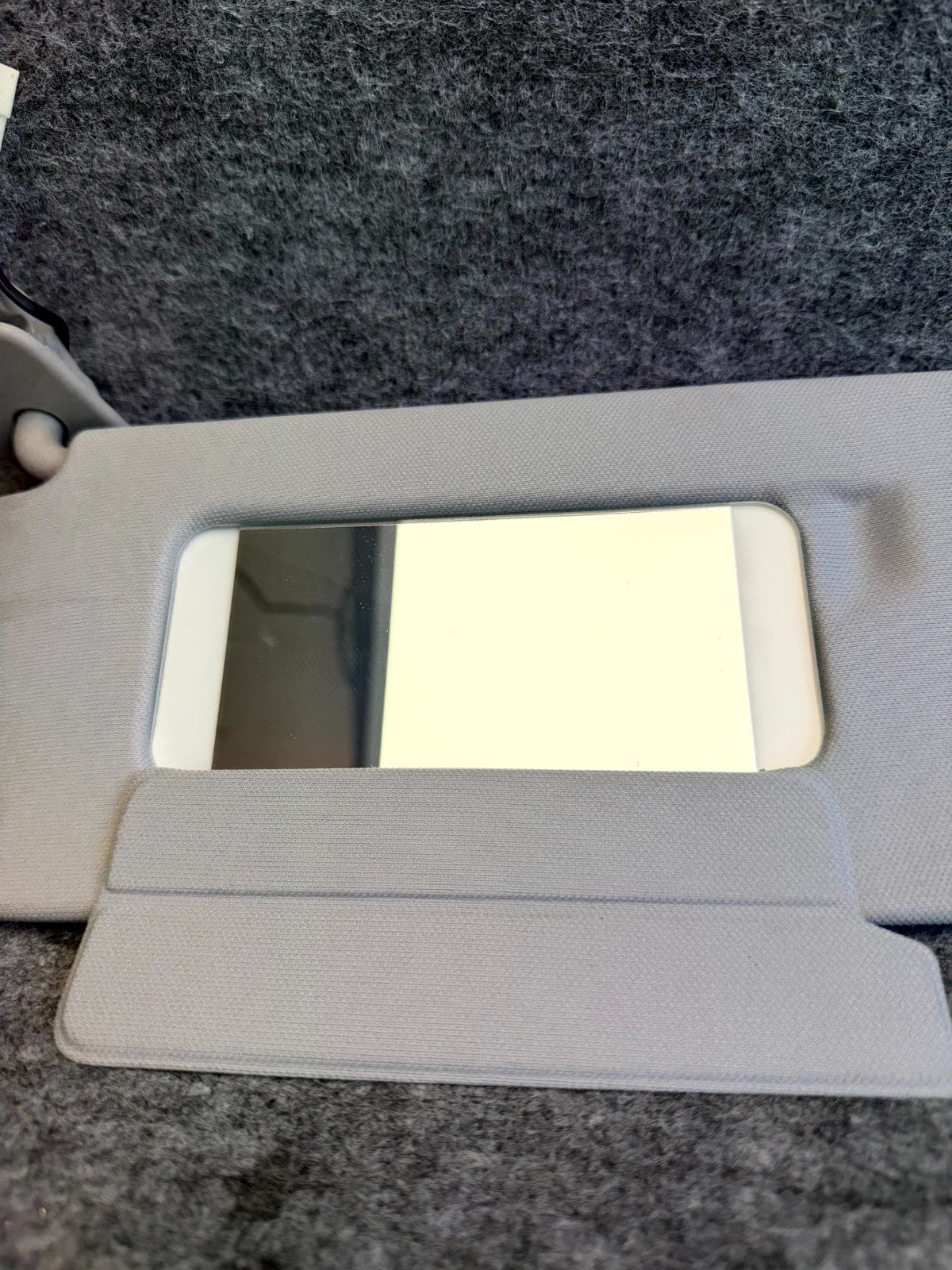 ♦️2017 - 2023 TESLA MODEL 3 FRONT LEFT DRIVER SIDE SUN VISOR OEM, 1490405-01-B