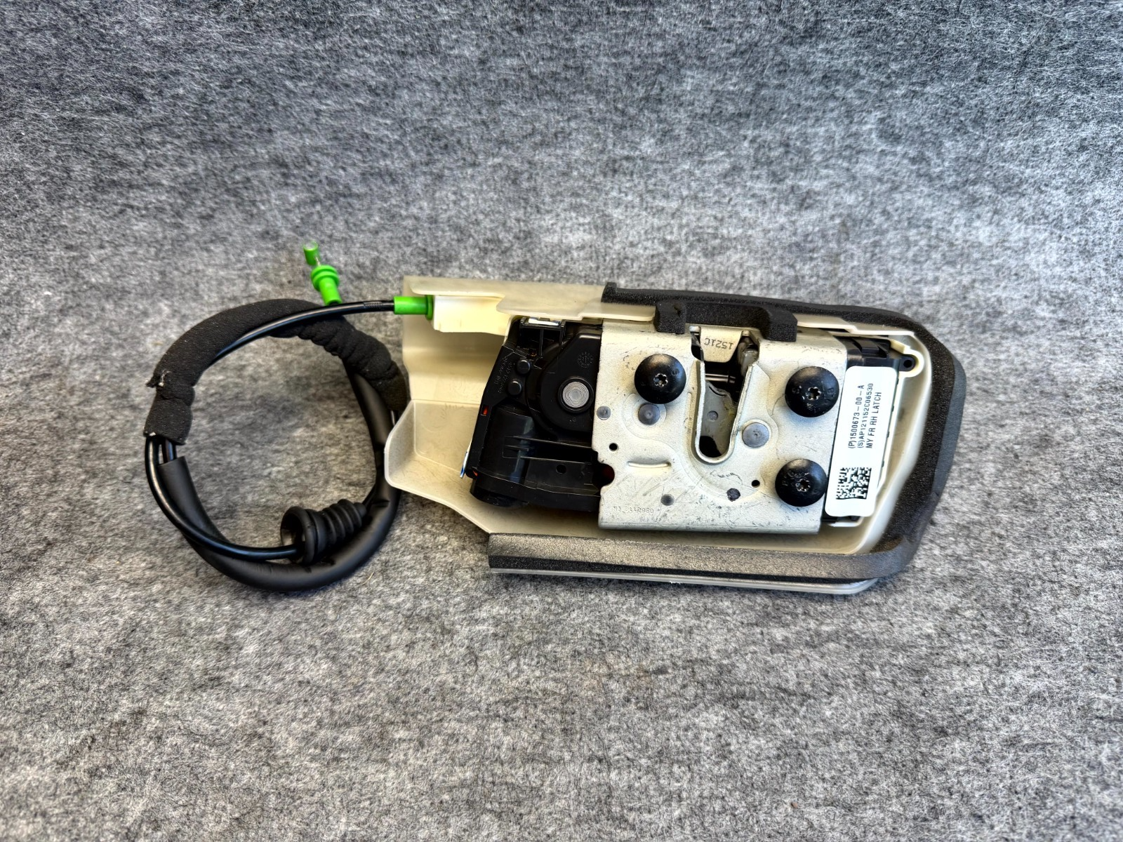 ♦️2017 - 2023 TESLA MODEL 3 Y FRONT RIGHT SIDE DOOR LOCK LATCH OEM, 1500673-00-A