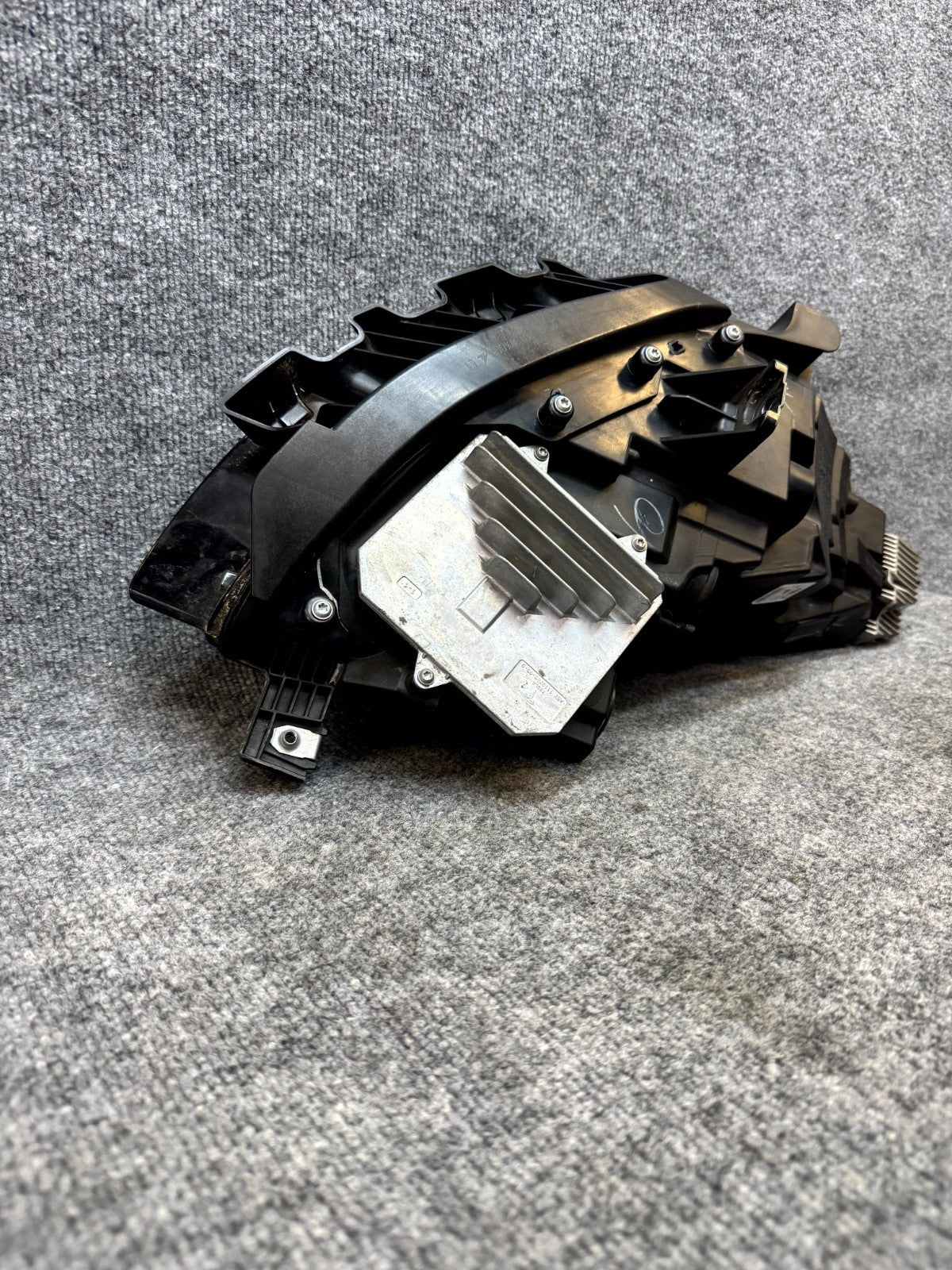2017-2023 TESLA MODEL 3 FRONT LEFT DRIVER SIDE HEADLIGHT LAMP OEM, 1077371-00-G